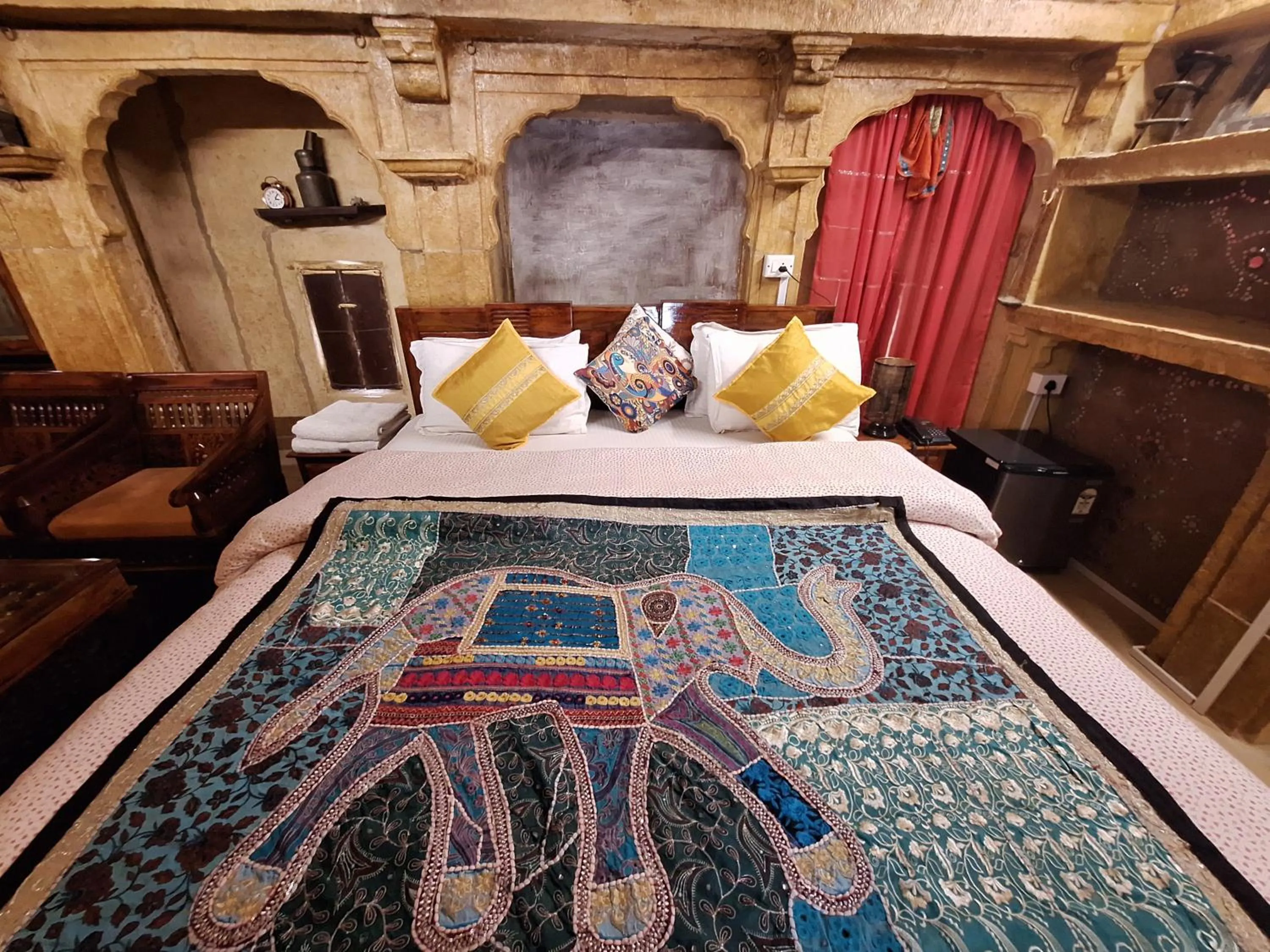 Bed in Desert Haveli Guest House
