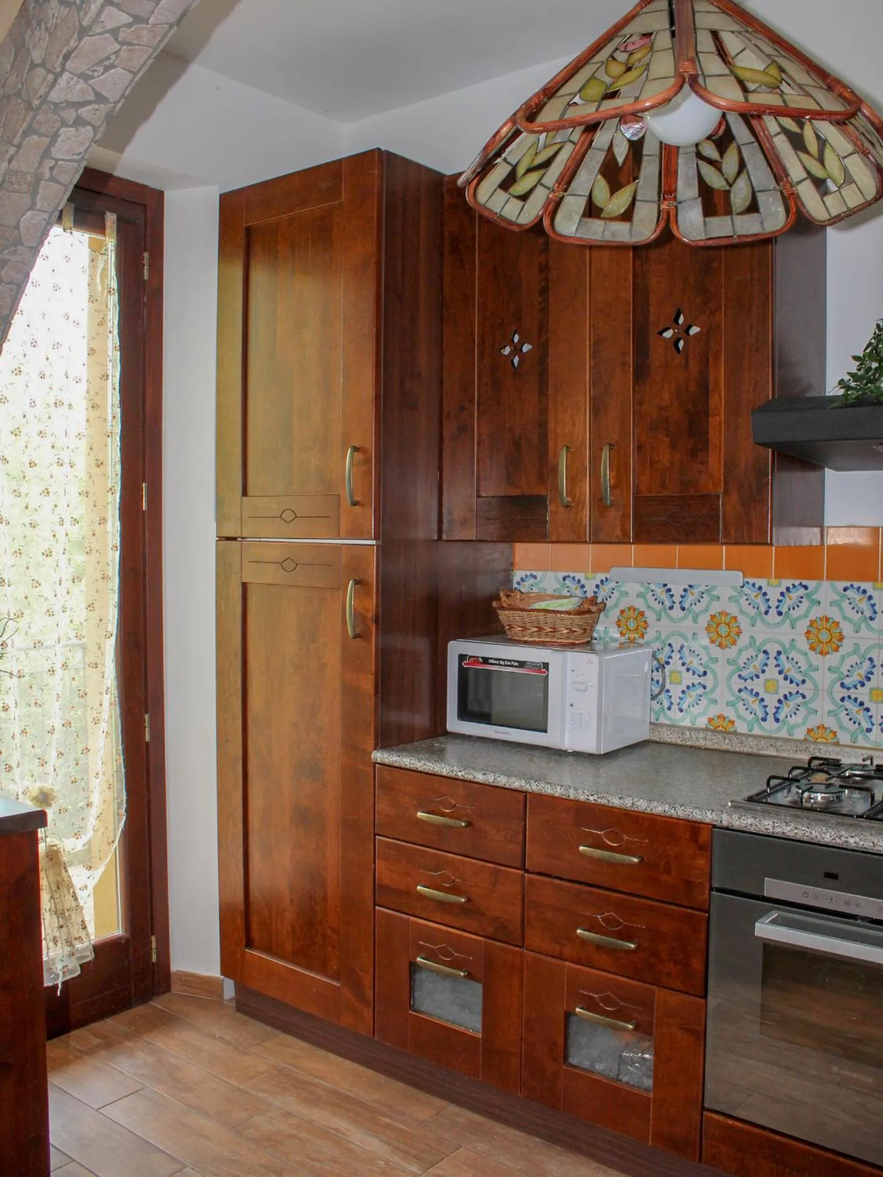 Kitchen or kitchenette in B&B La poeta