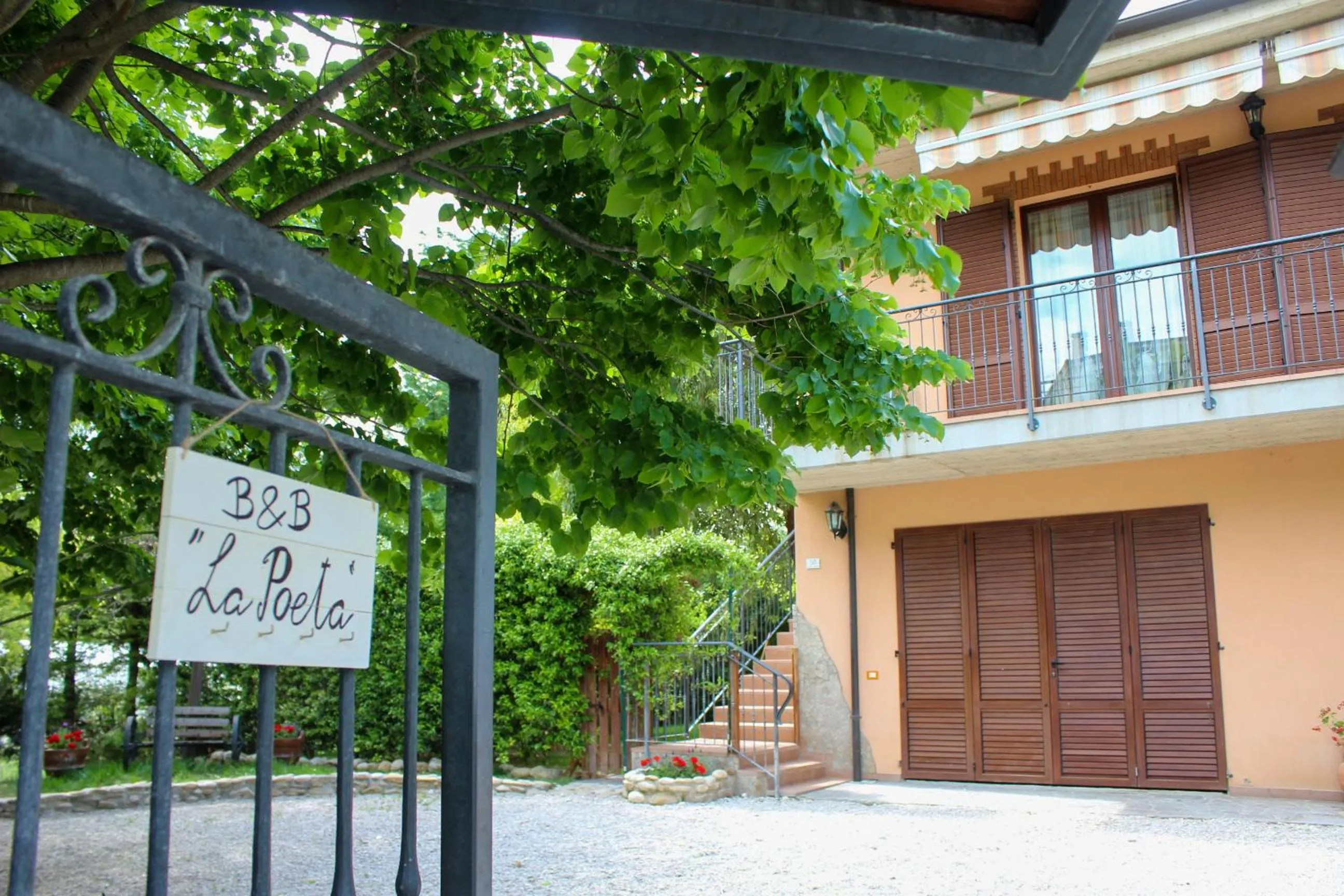 Property building in B&B La poeta