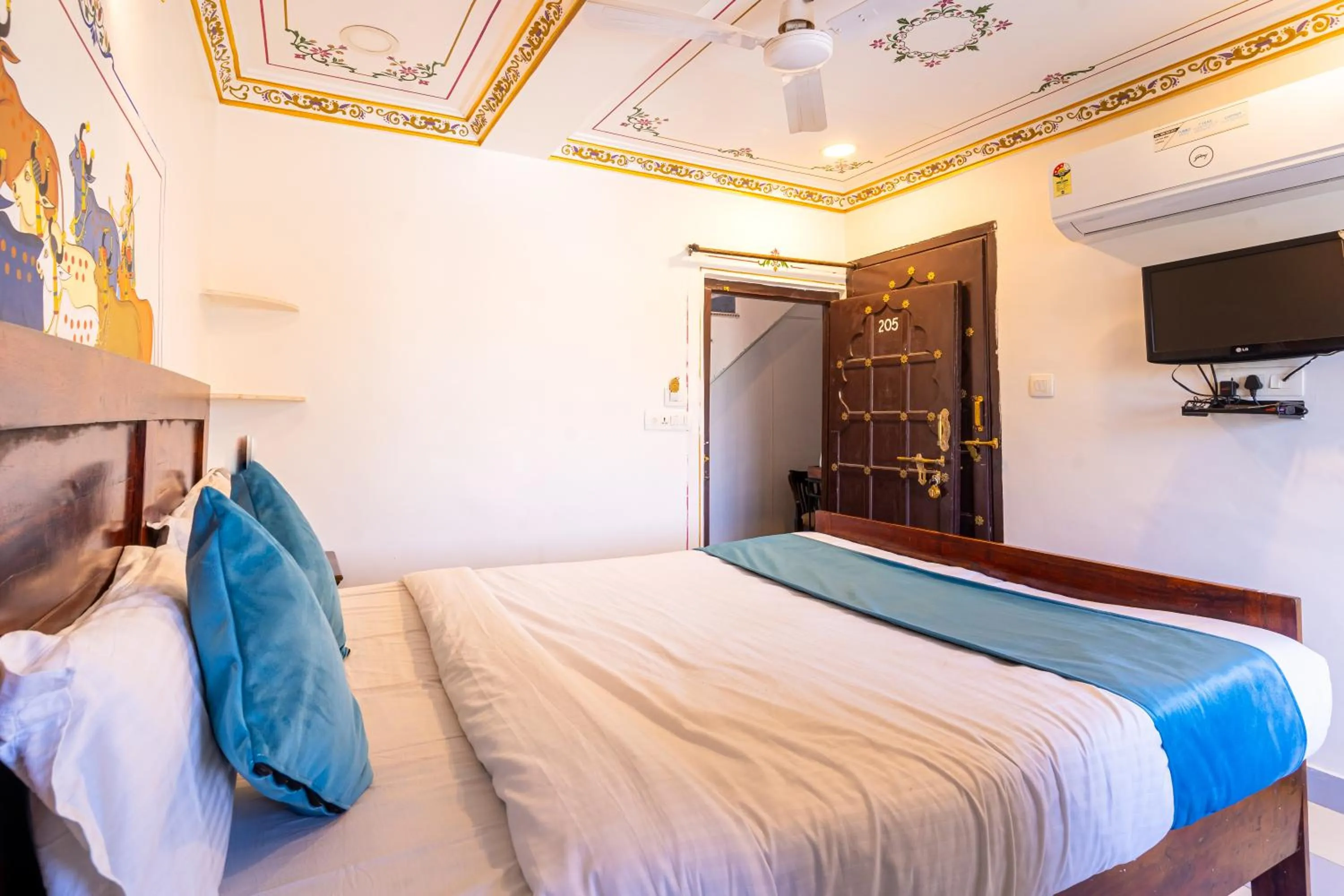 Bedroom, Bed in Storica Stays Panorama Haveli Udaipur