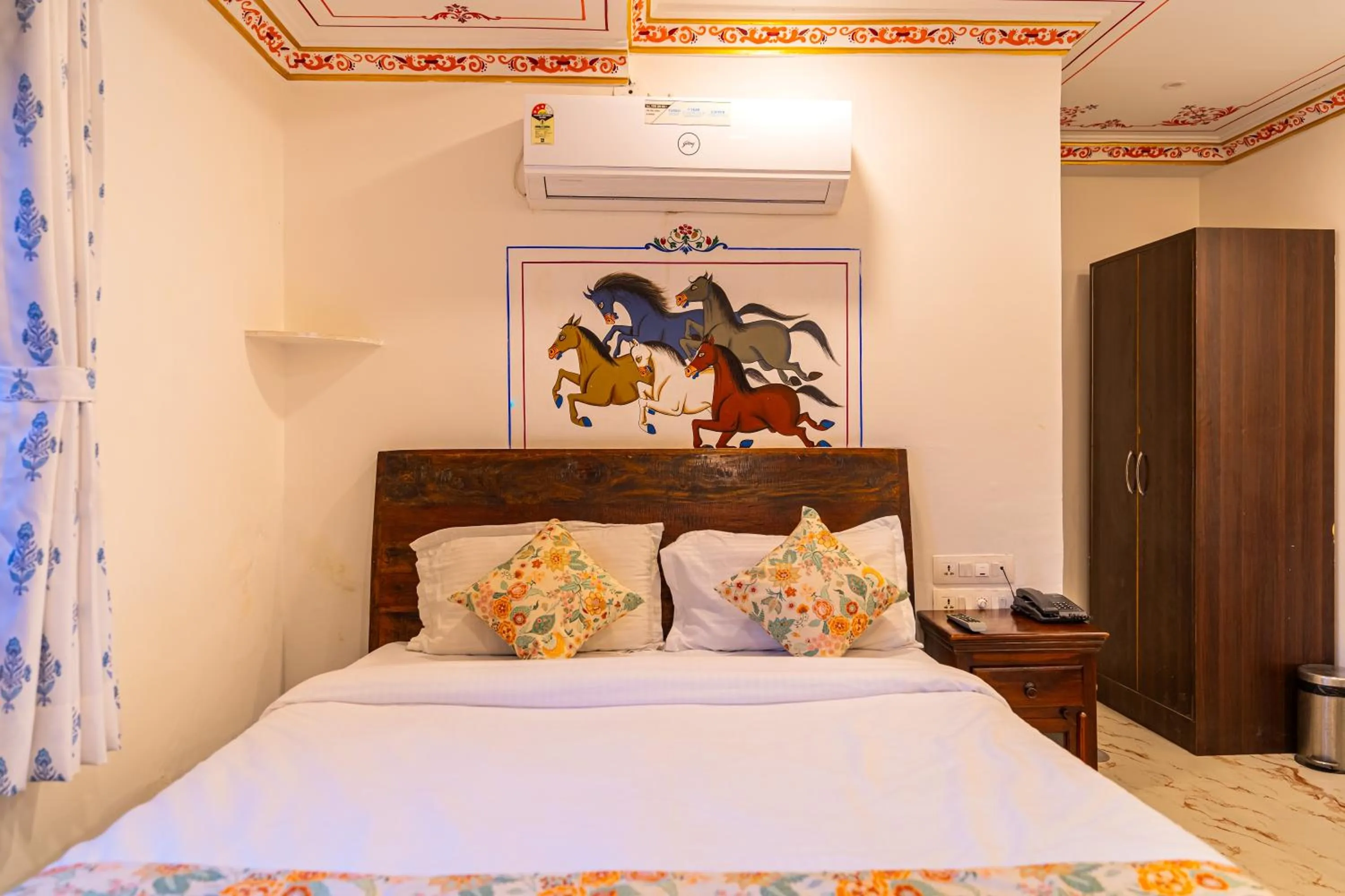Bed in Storica Stays Panorama Haveli Udaipur