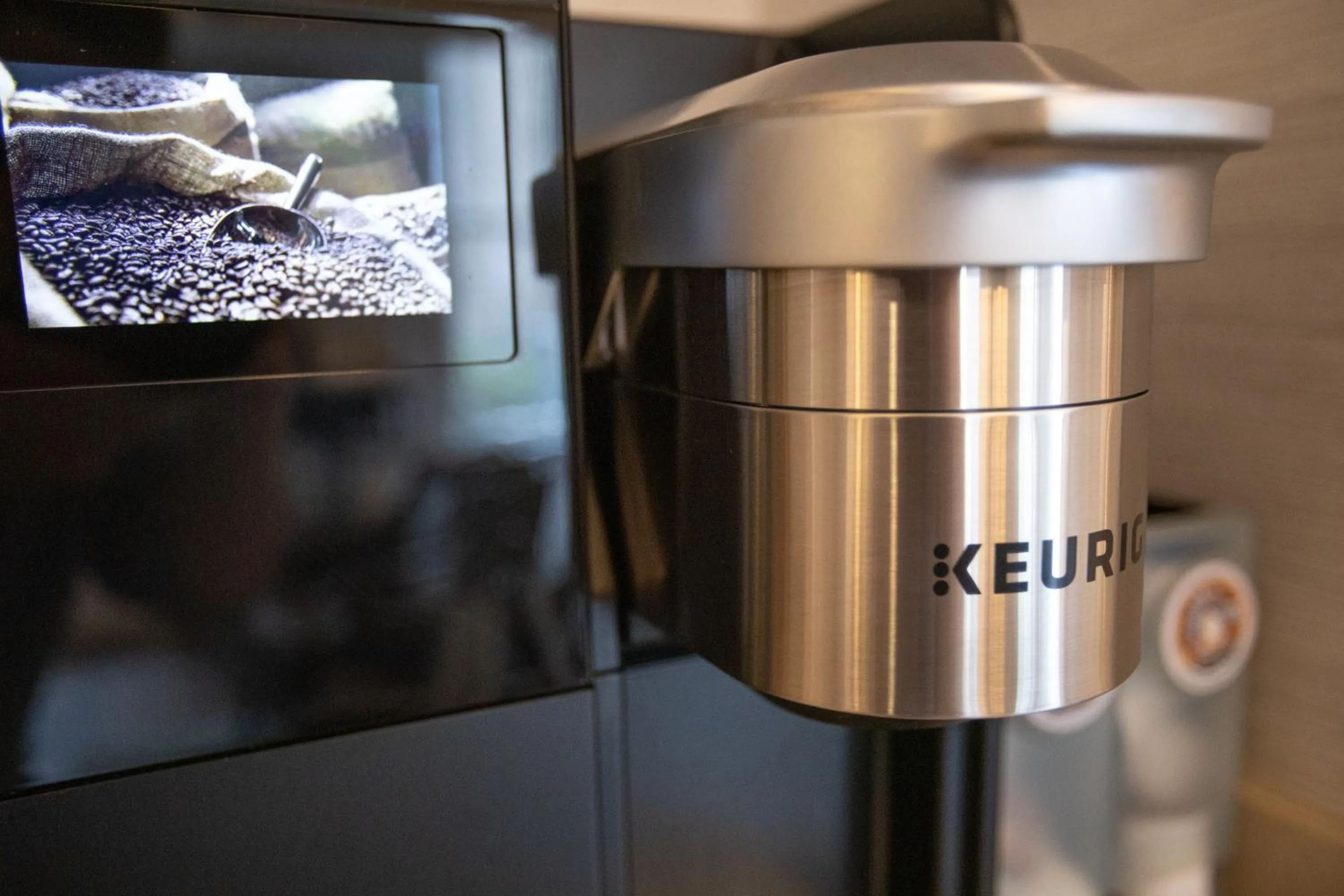 Coffee/tea facilities in The Conwell Inn