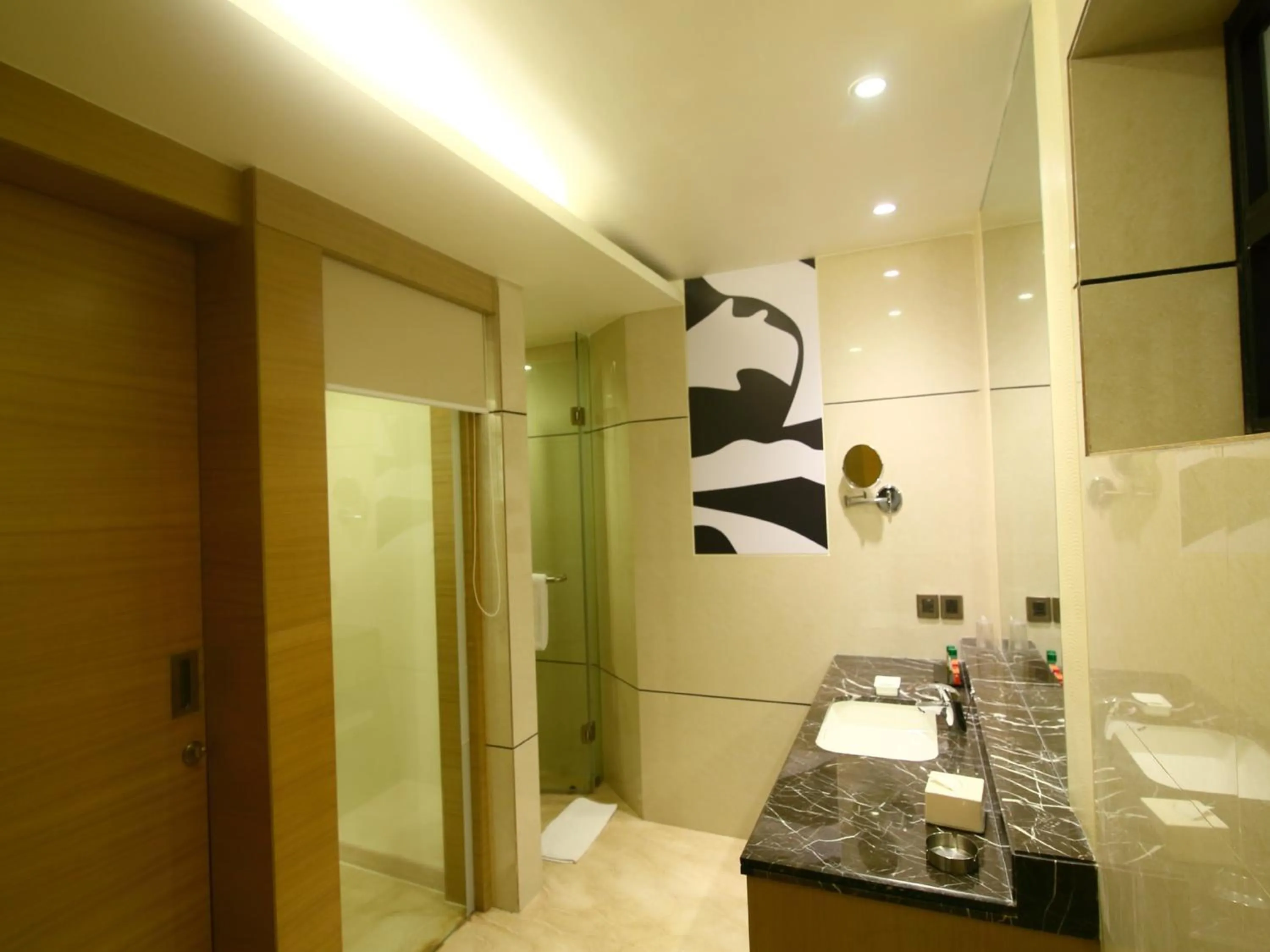 Bathroom in The Sonnet Jamshedpur