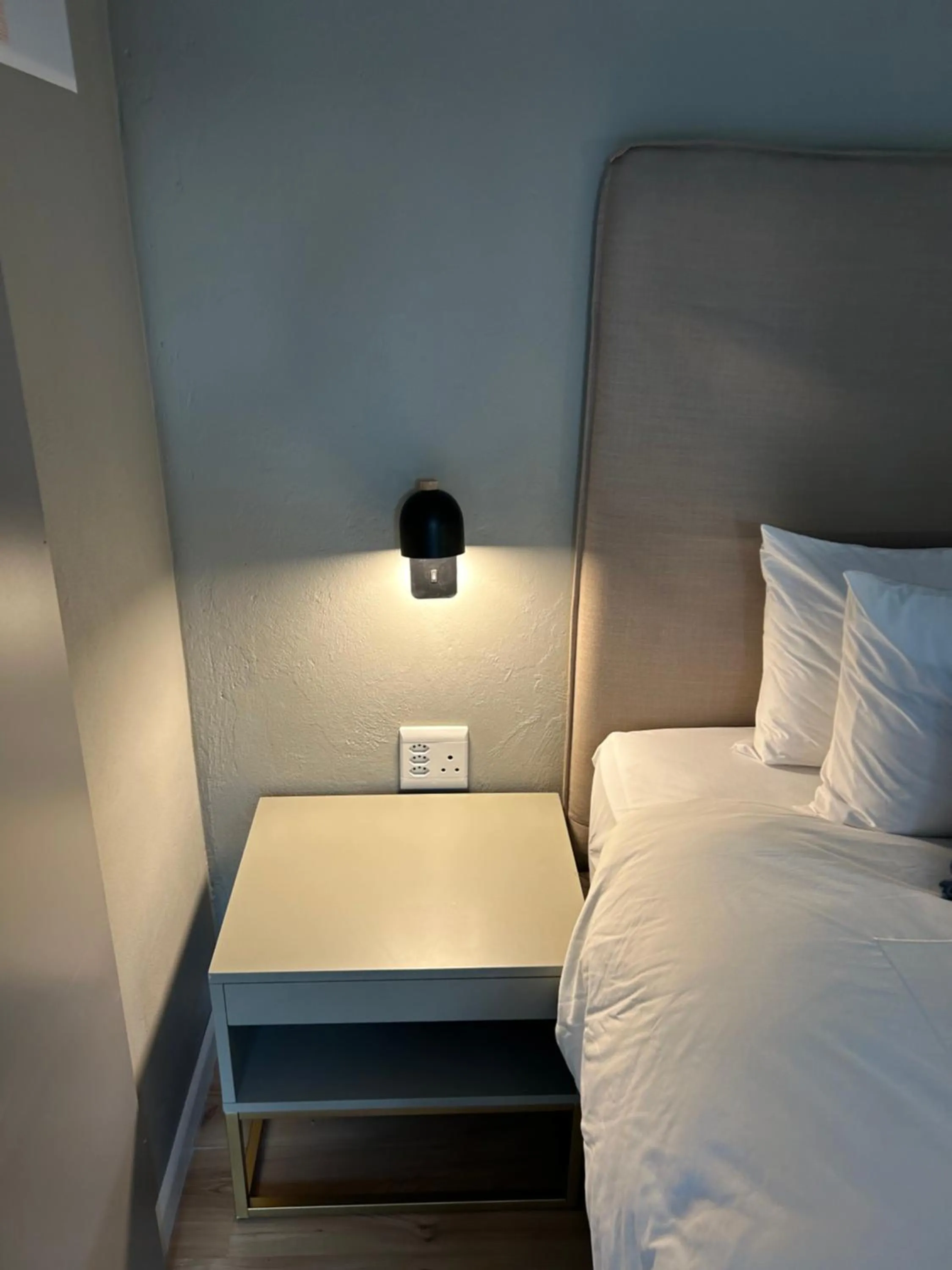 Bed in Hillsview, Roodepoort