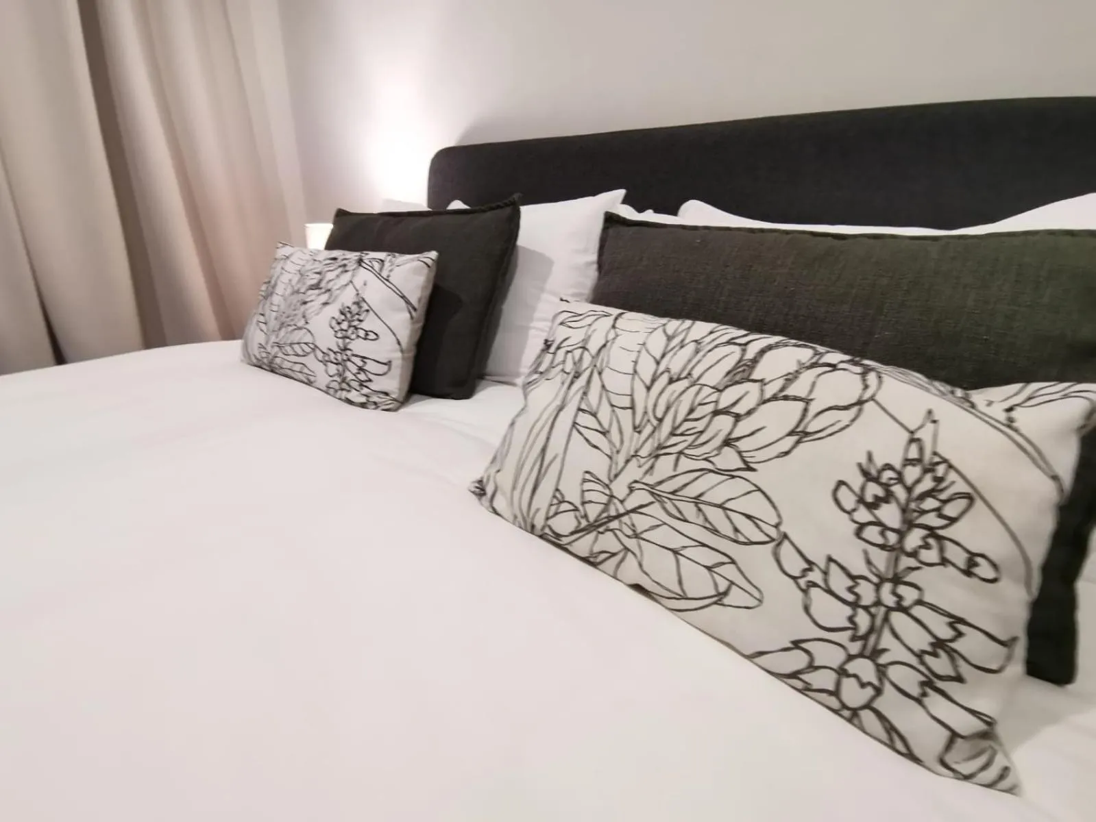 Bed in Hillsview, Roodepoort