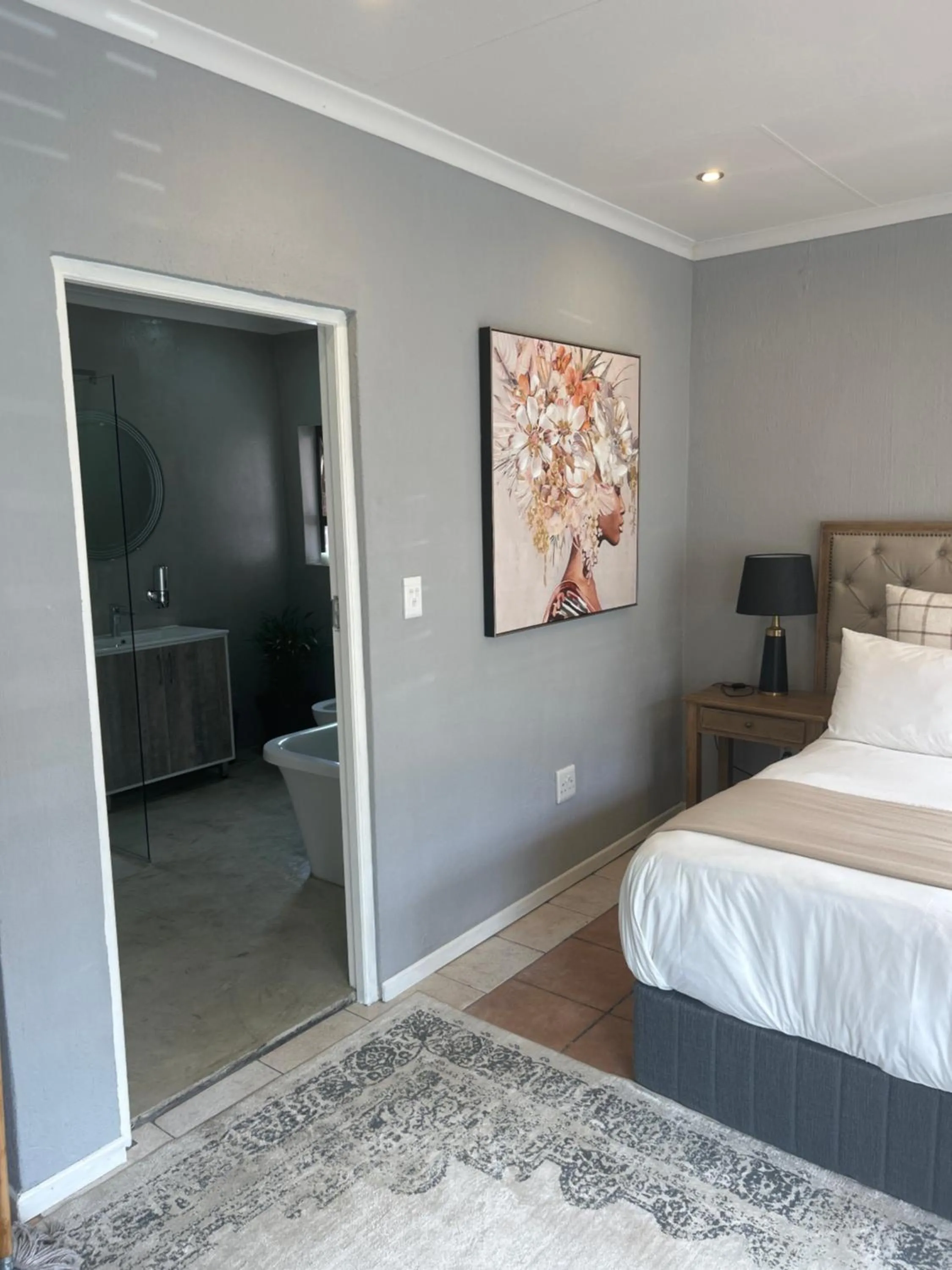 Bed in Hillsview, Roodepoort