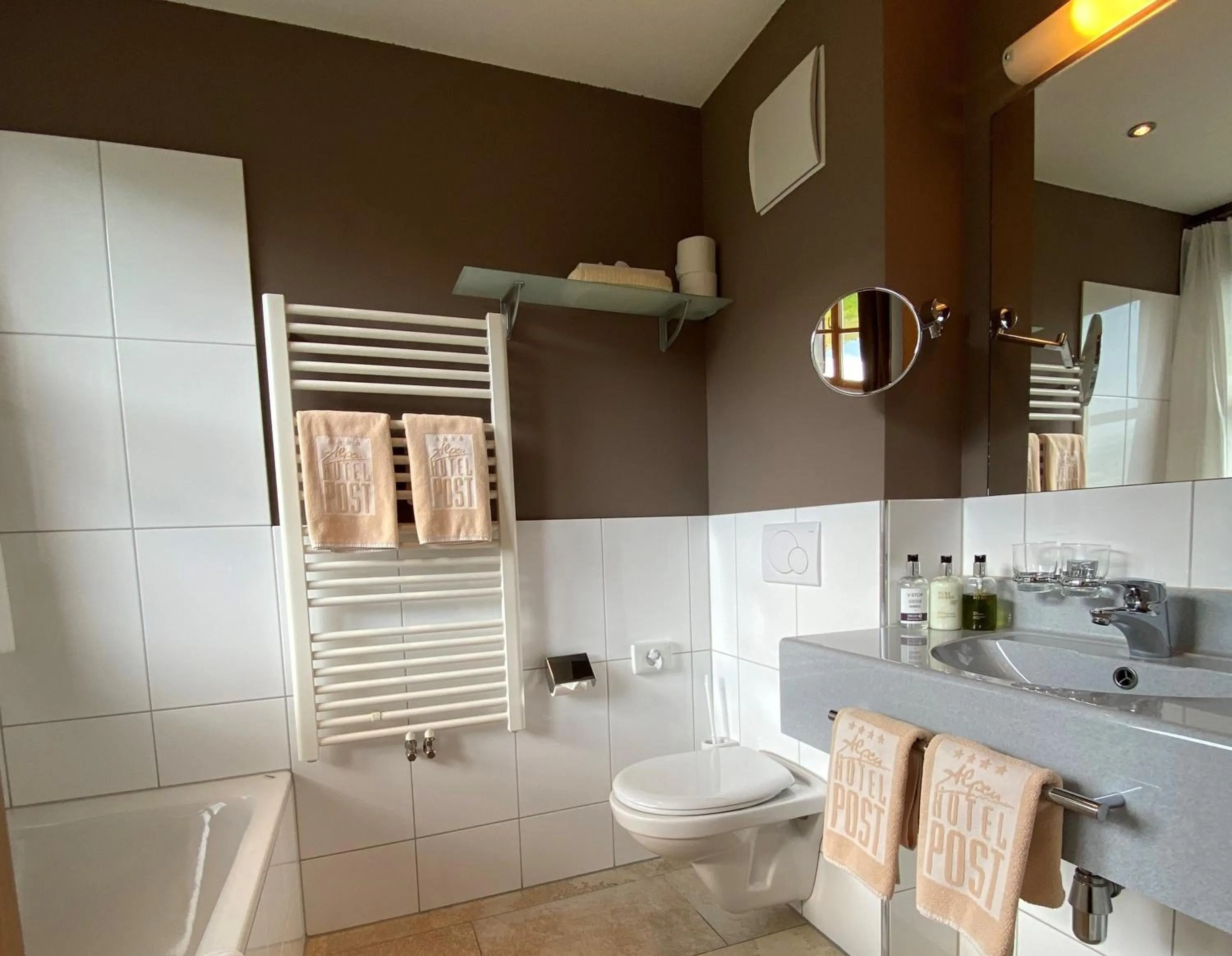 Bathroom in Alpen Hotel Post