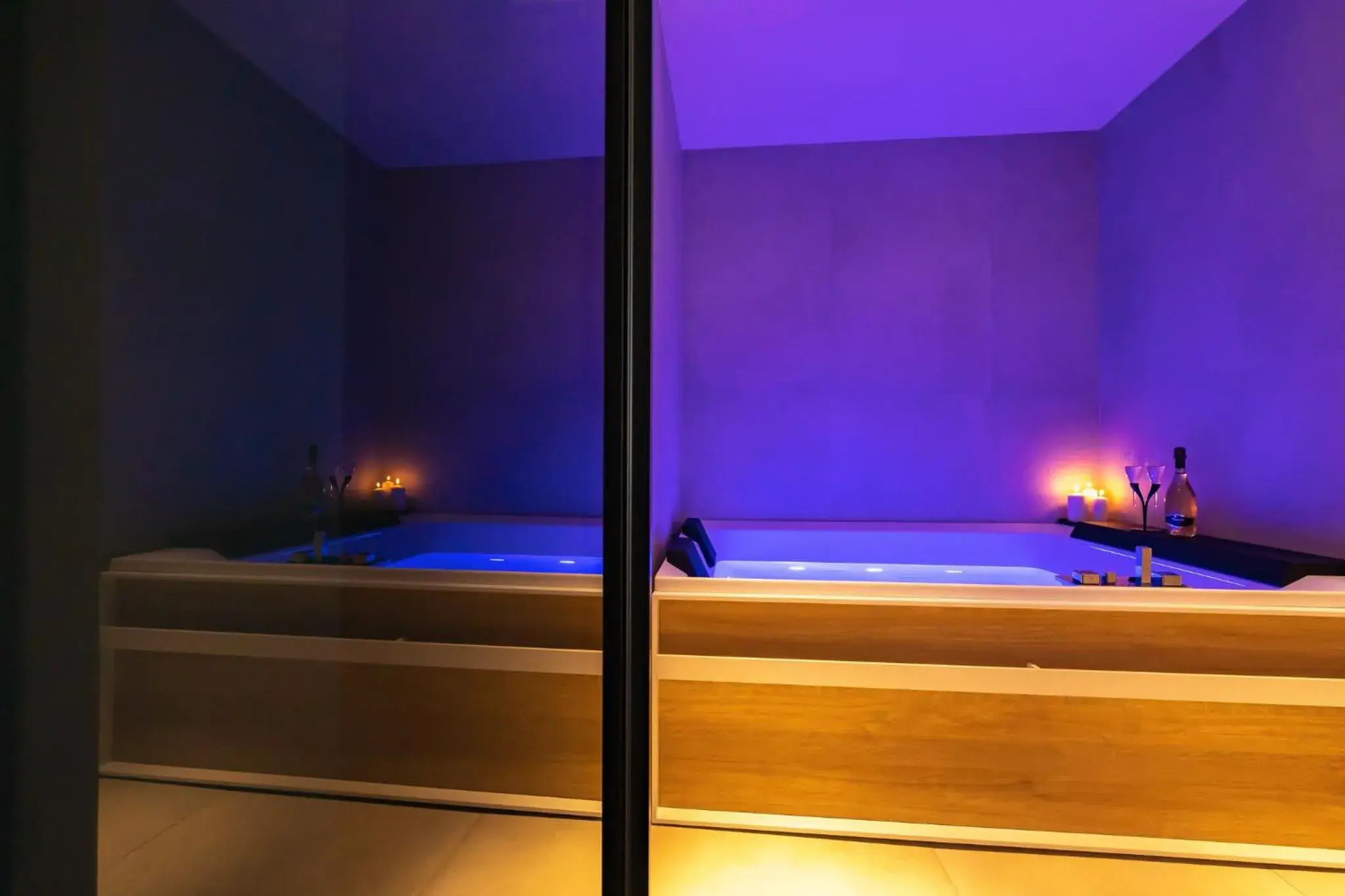 Junior Suite in Elite Accommodations & Hydromassage Pool Junior Suite in Elite Accommodations & Hydromassage Pool