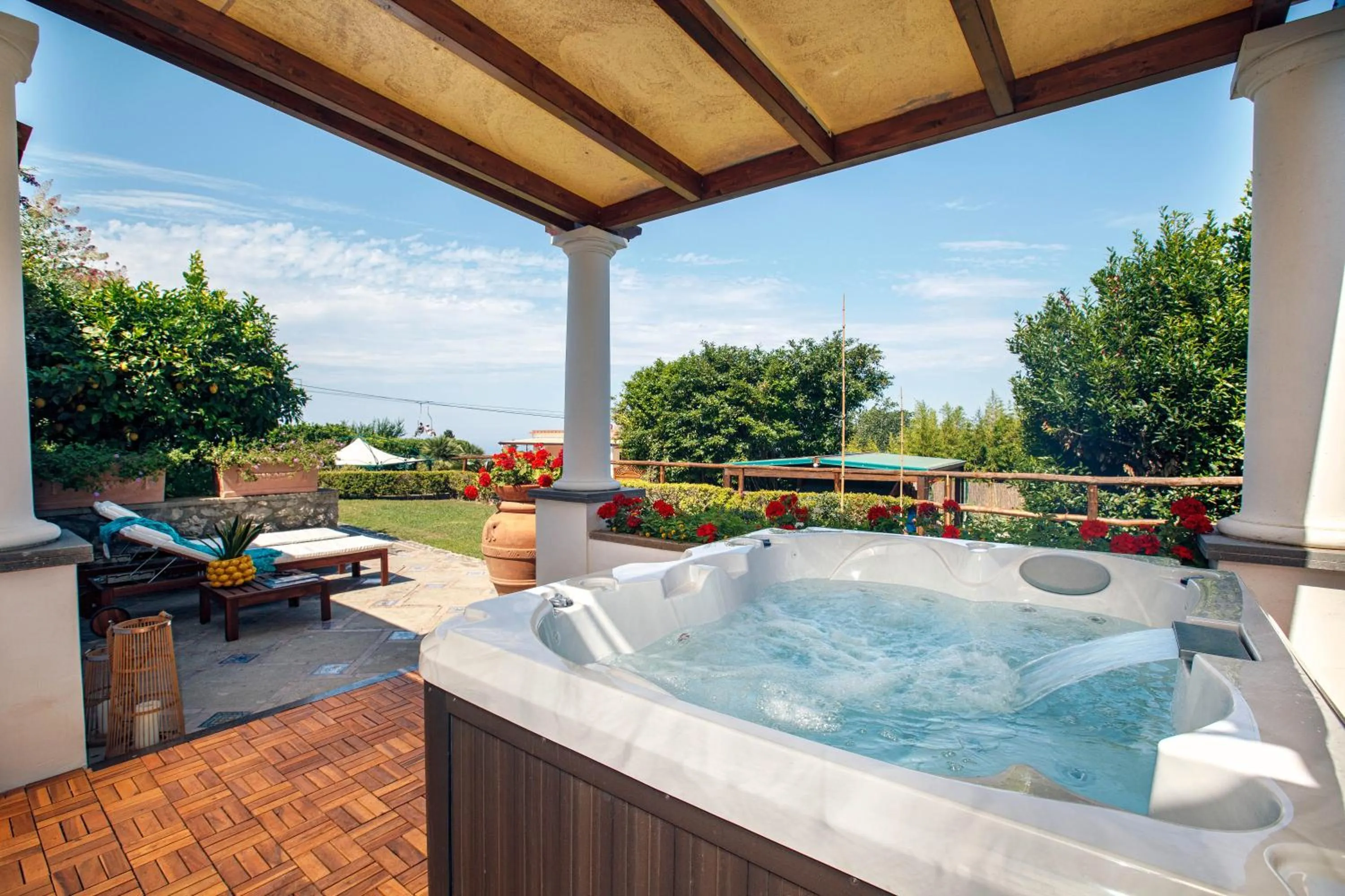 Hot Tub in Relais 2 Pini