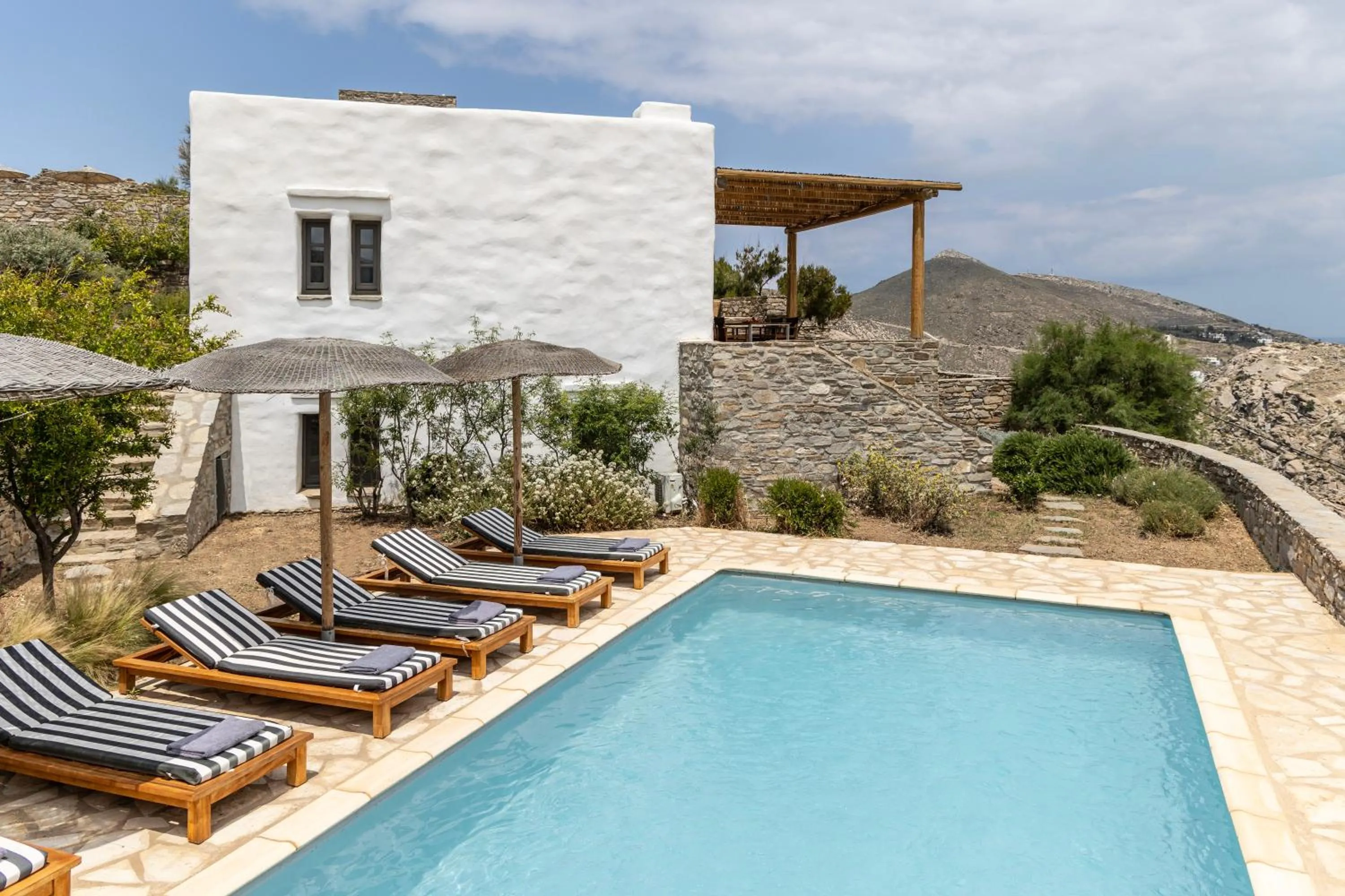 Acron Villas Paros