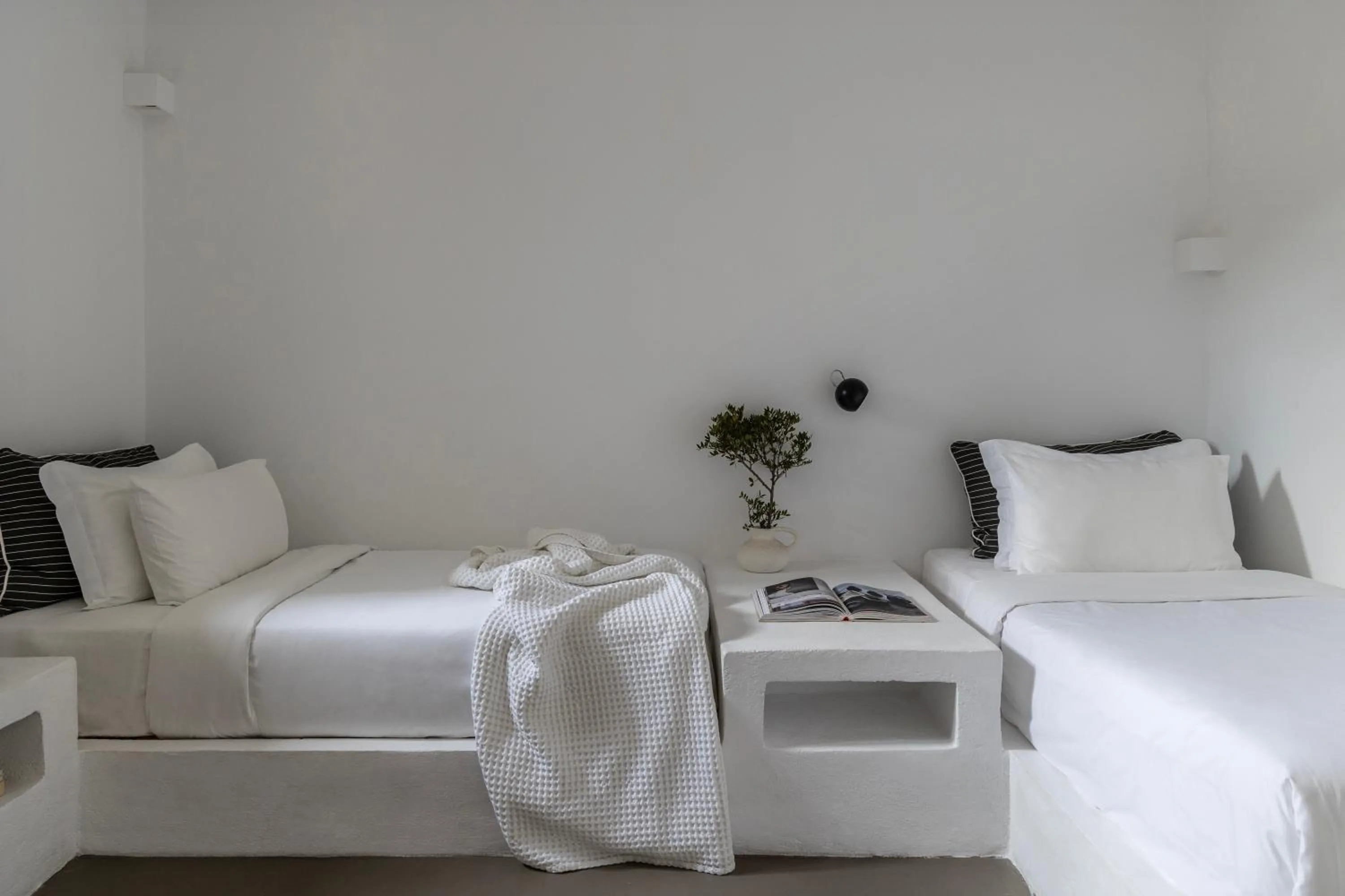 Bed in Acron Villas Paros