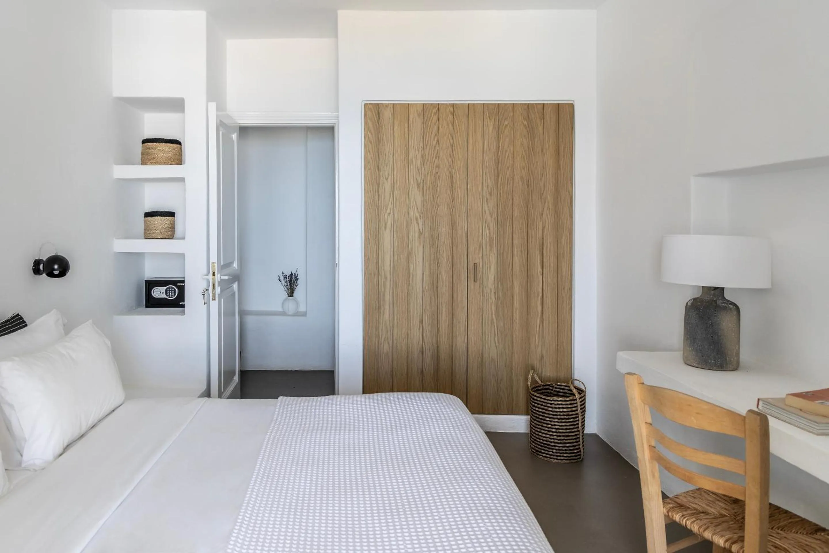 Bed in Acron Villas Paros