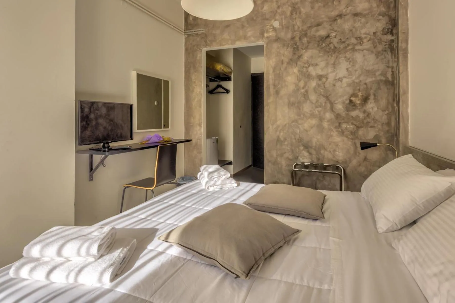 Bedroom, Bed in Alexios Hotel