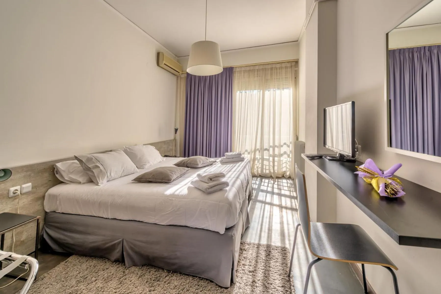 Bedroom, Bed in Alexios Hotel