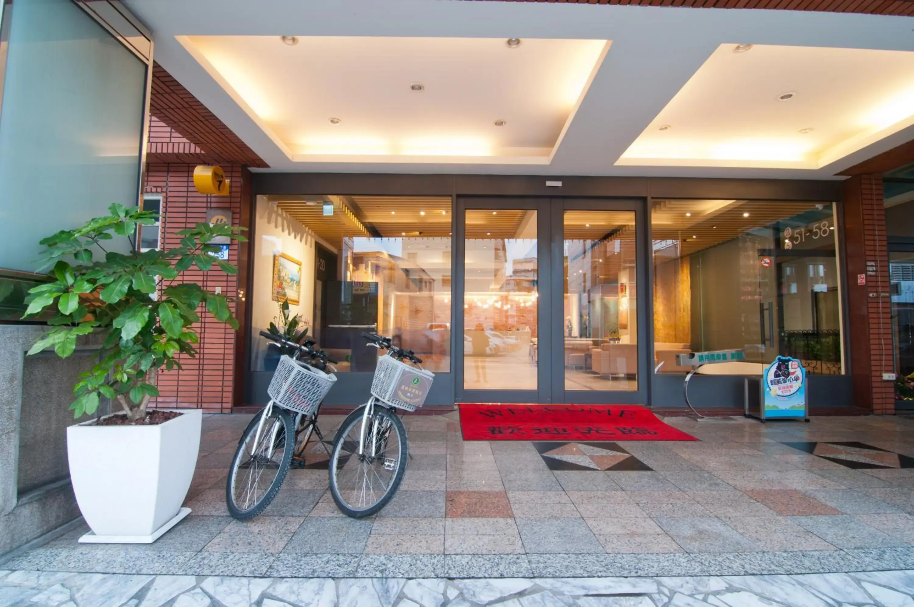 Facade/entrance in Liga Hotel Facade/entrance in Liga Hotel