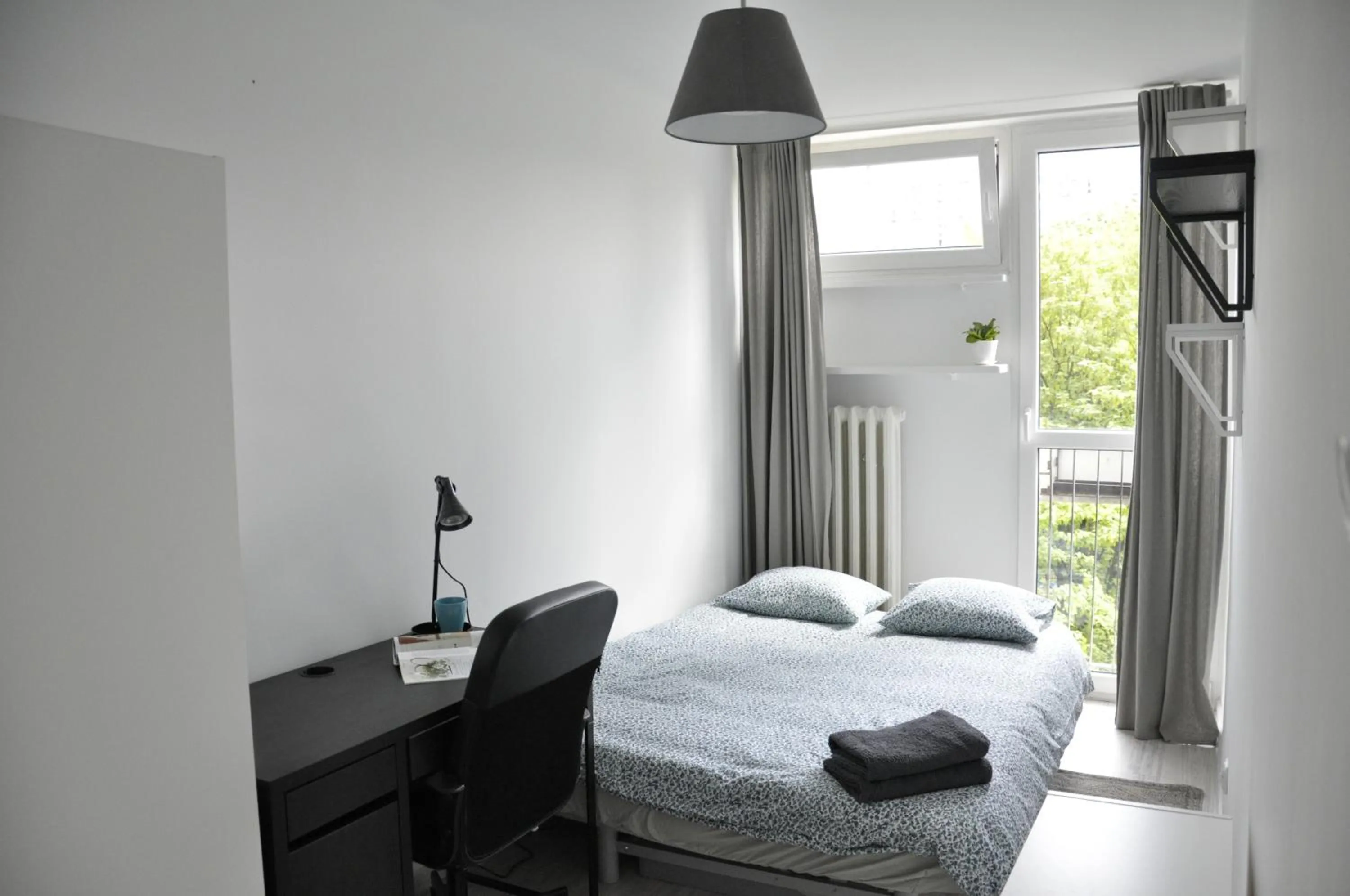 Photo of the whole room, Bed in Mario Rooms