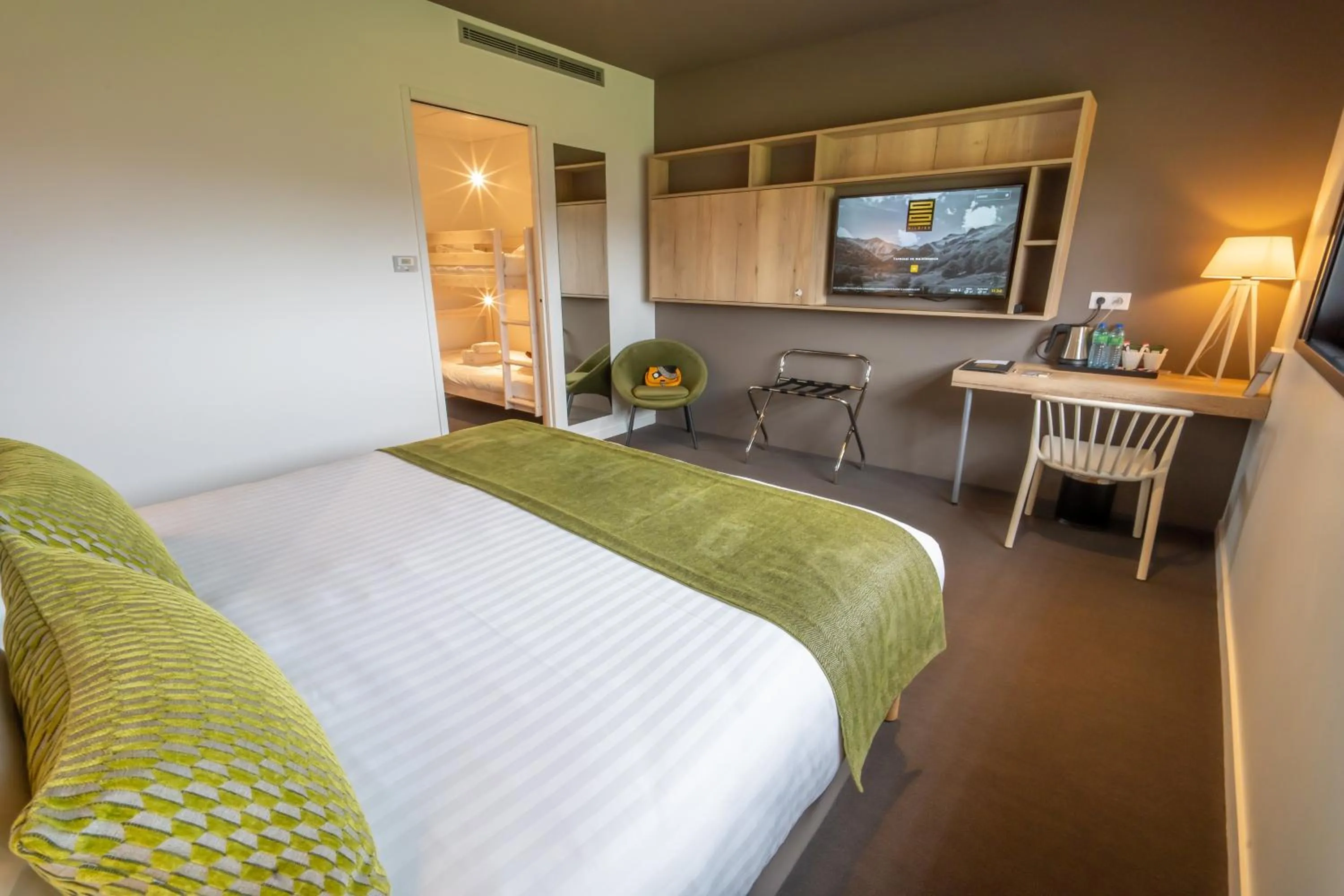 Bed in Mildiss Hotel Spa & Restaurant, BW Signature Collection