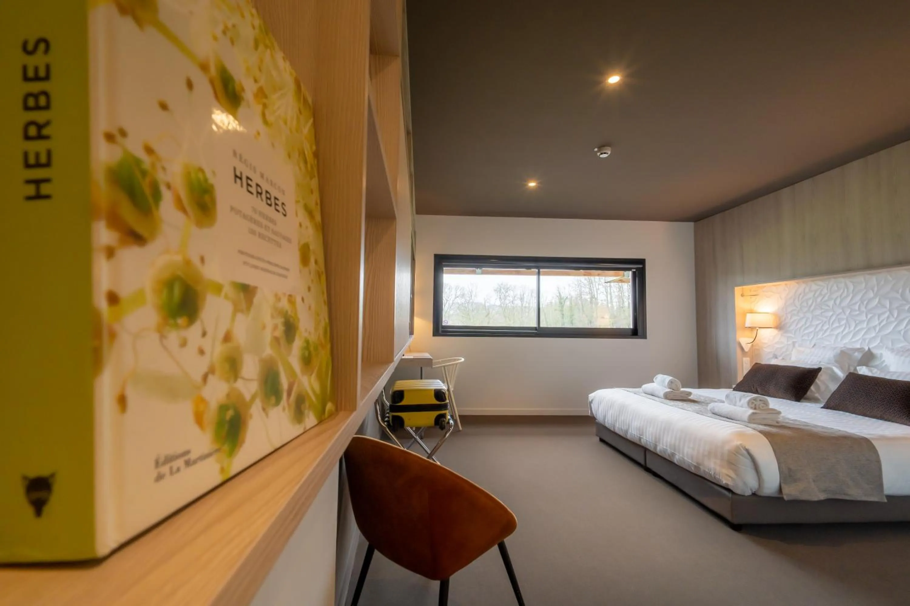 Photo of the whole room, Bed in Mildiss Hotel Spa & Restaurant, BW Signature Collection