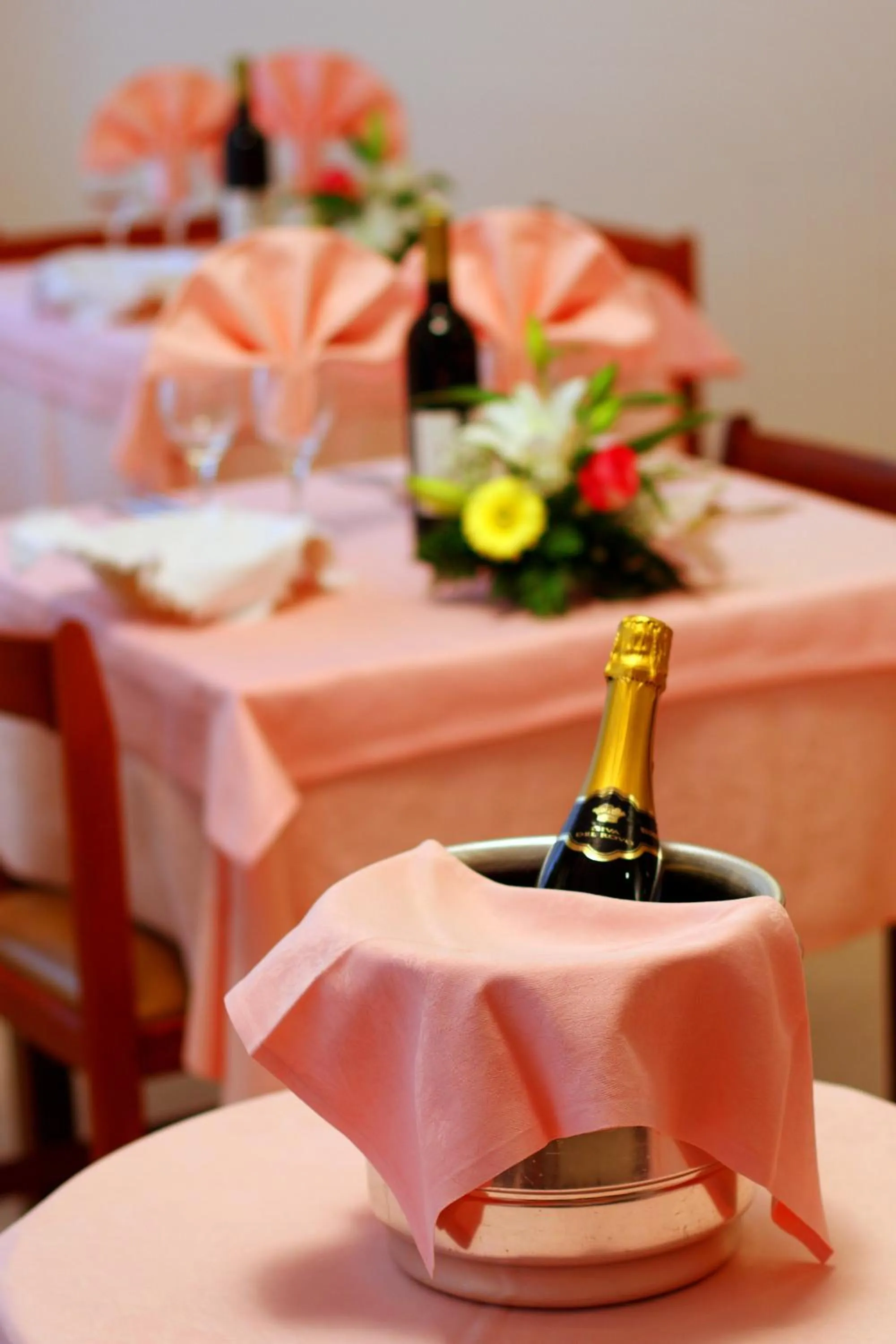 Restaurant/places to eat in Hotel Colorado