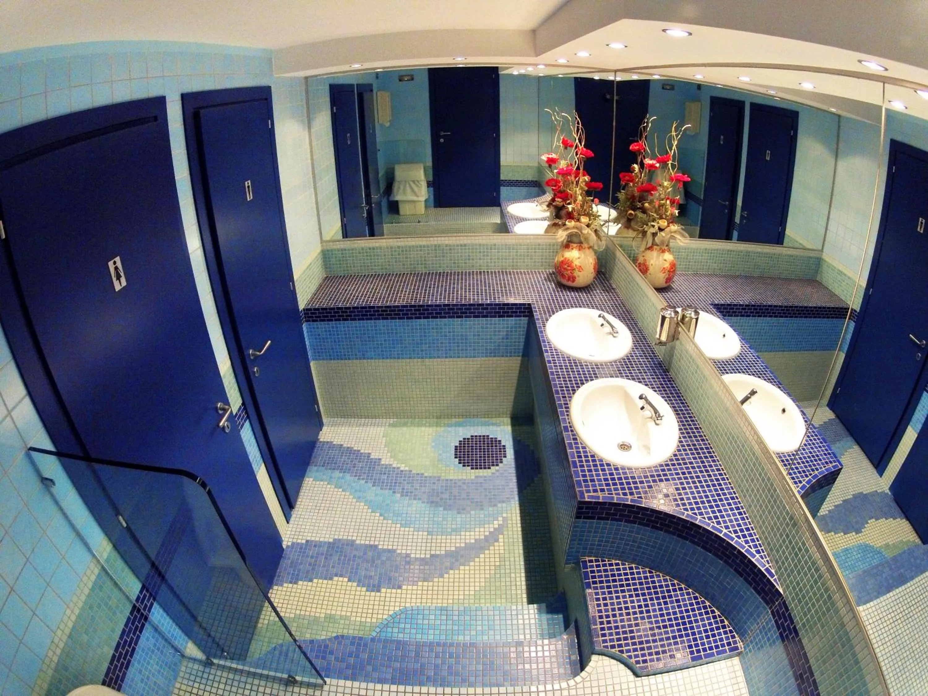 Bathroom in Hotel Colorado