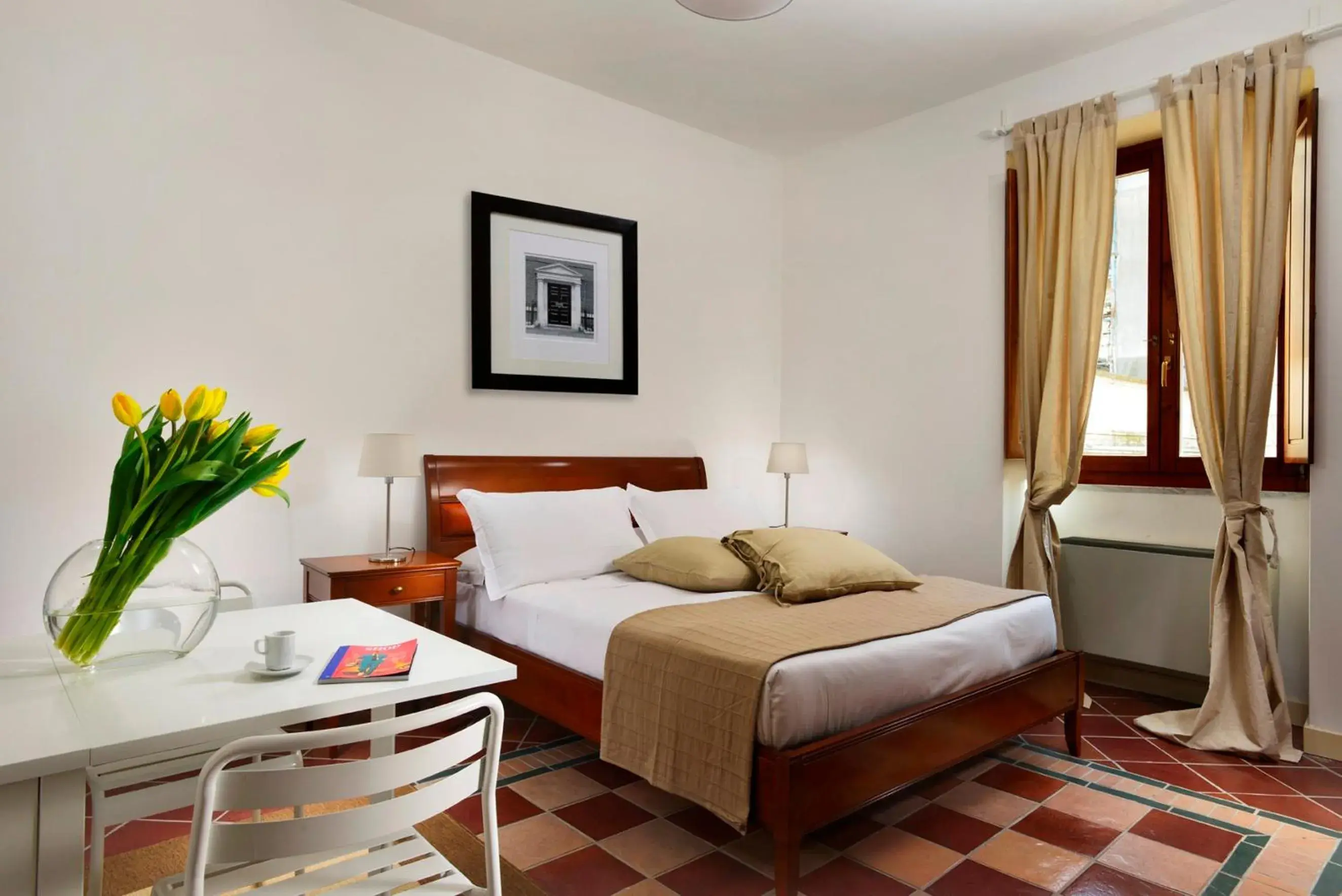 Bedroom, Bed in Roma Resort Termini Bedroom, Bed in Roma Resort Termini