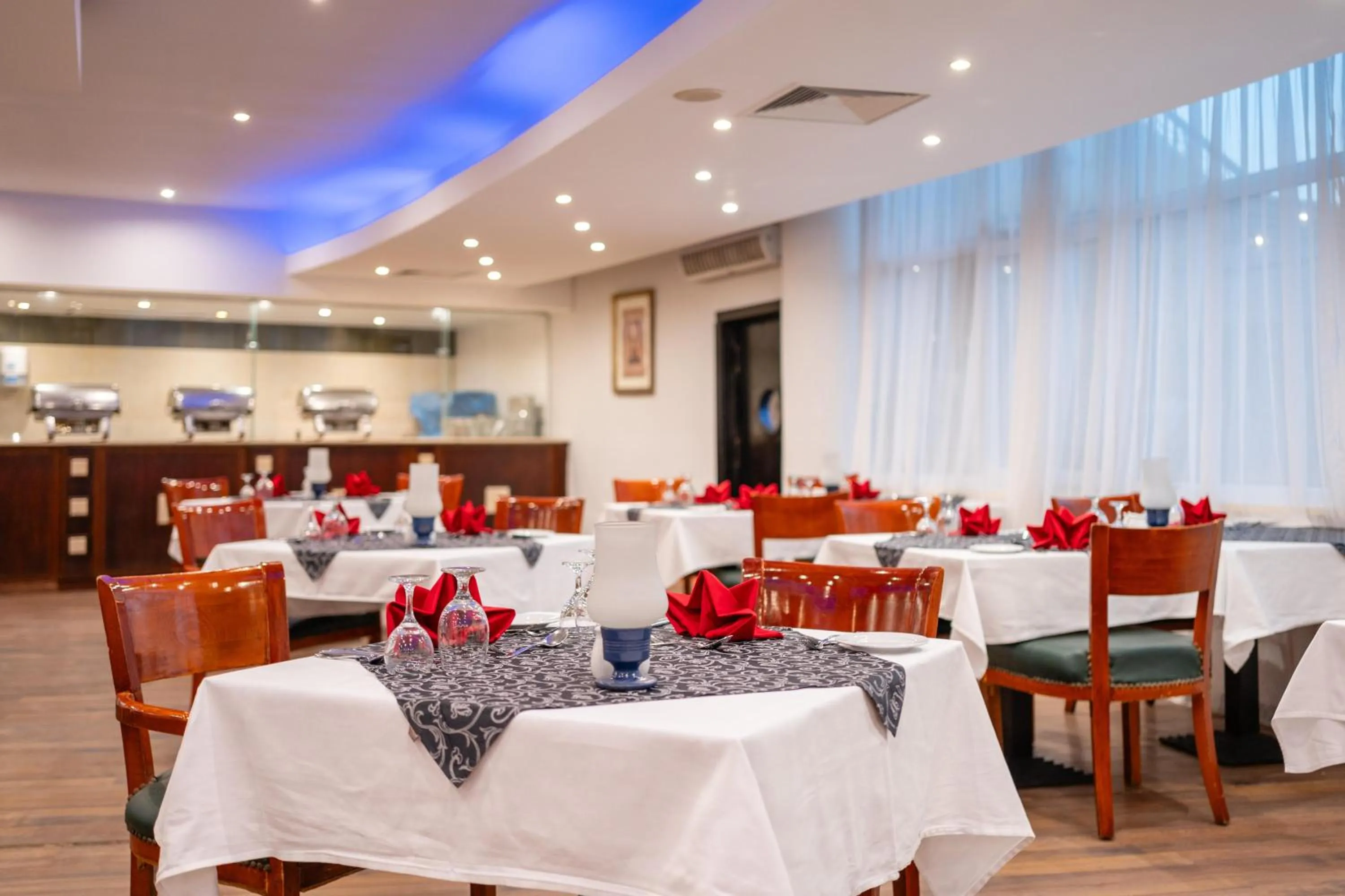 Restaurant/places to eat in Malikia Resort Abu Dabbab