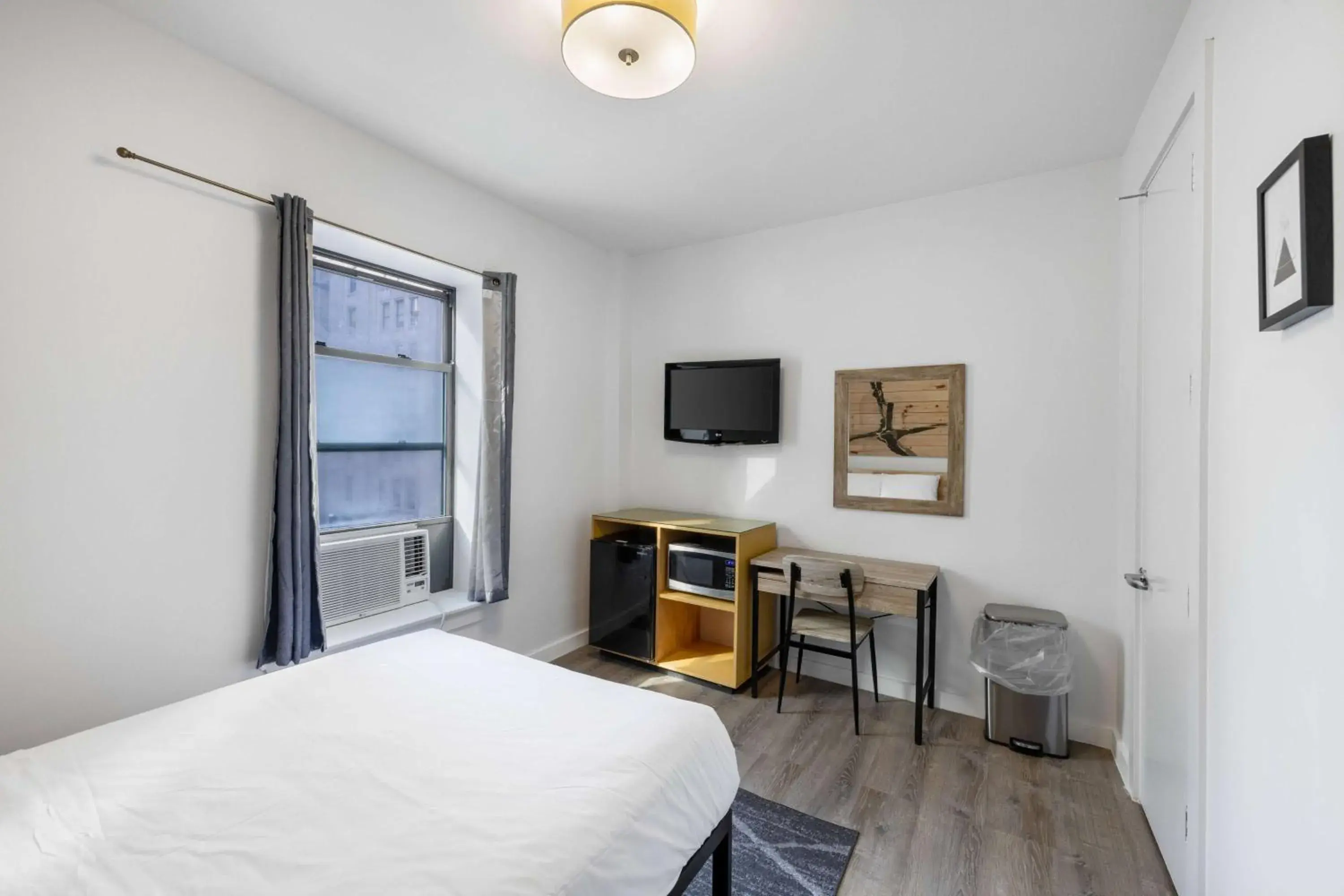 Photo of the whole room in Hotel 27 by LuxUrban Photo of the whole room in Hotel 27 by LuxUrban