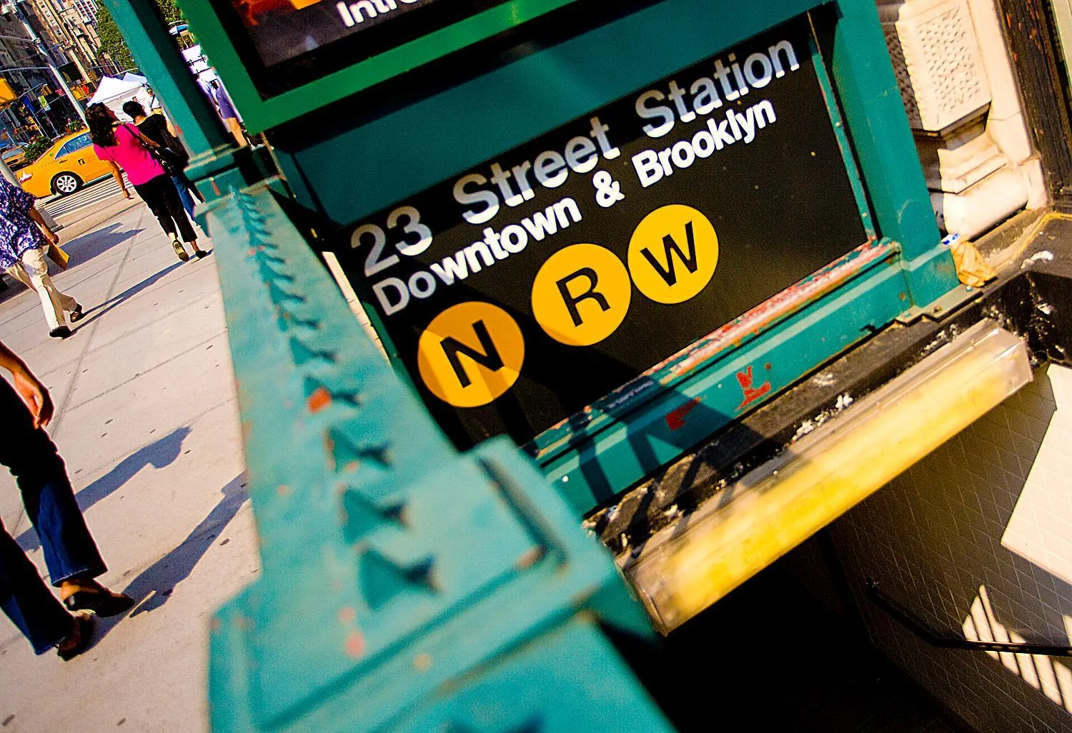 Area and facilities in Hotel 27 by LuxUrban