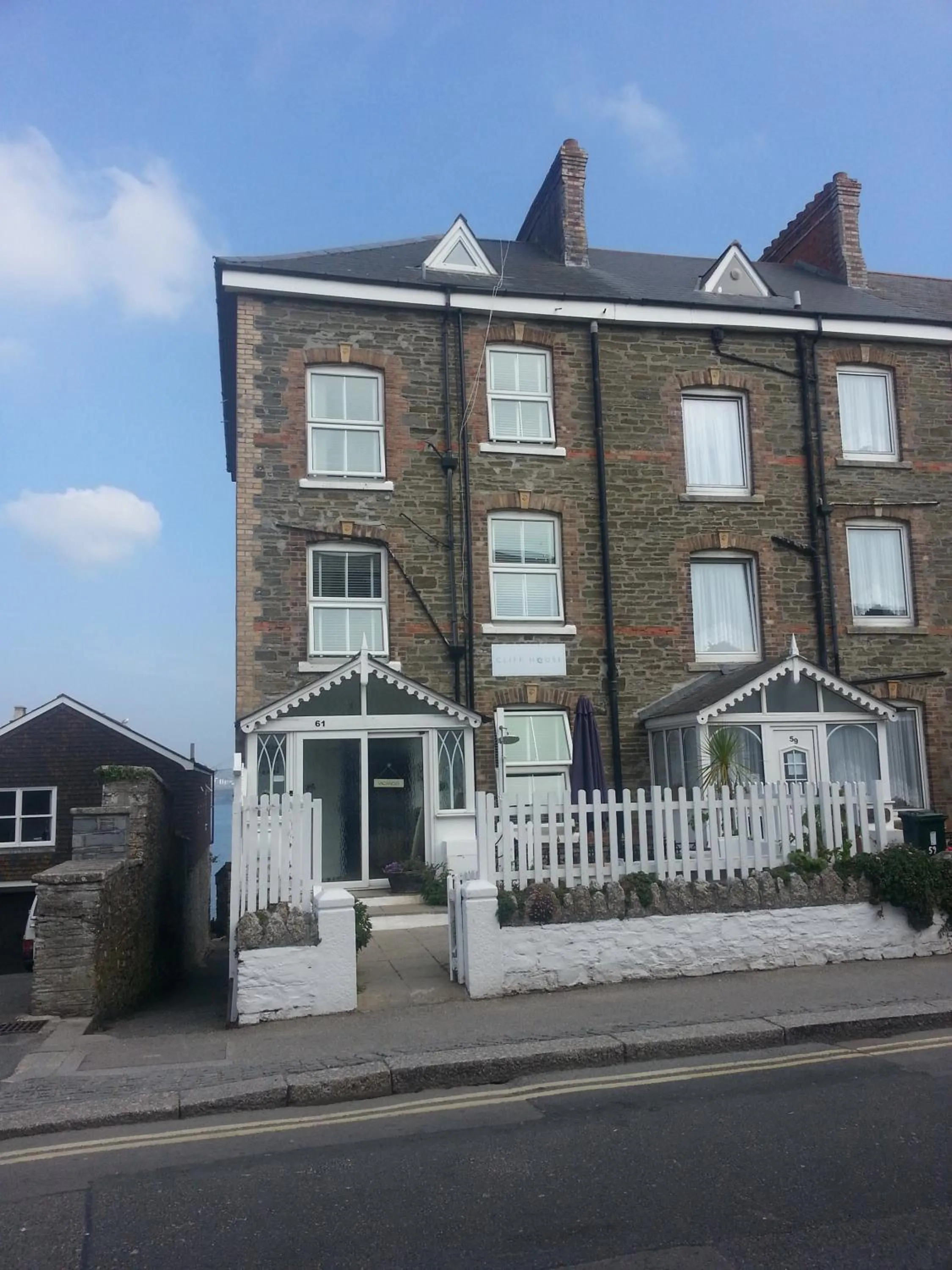 Facade/entrance in Cliff House