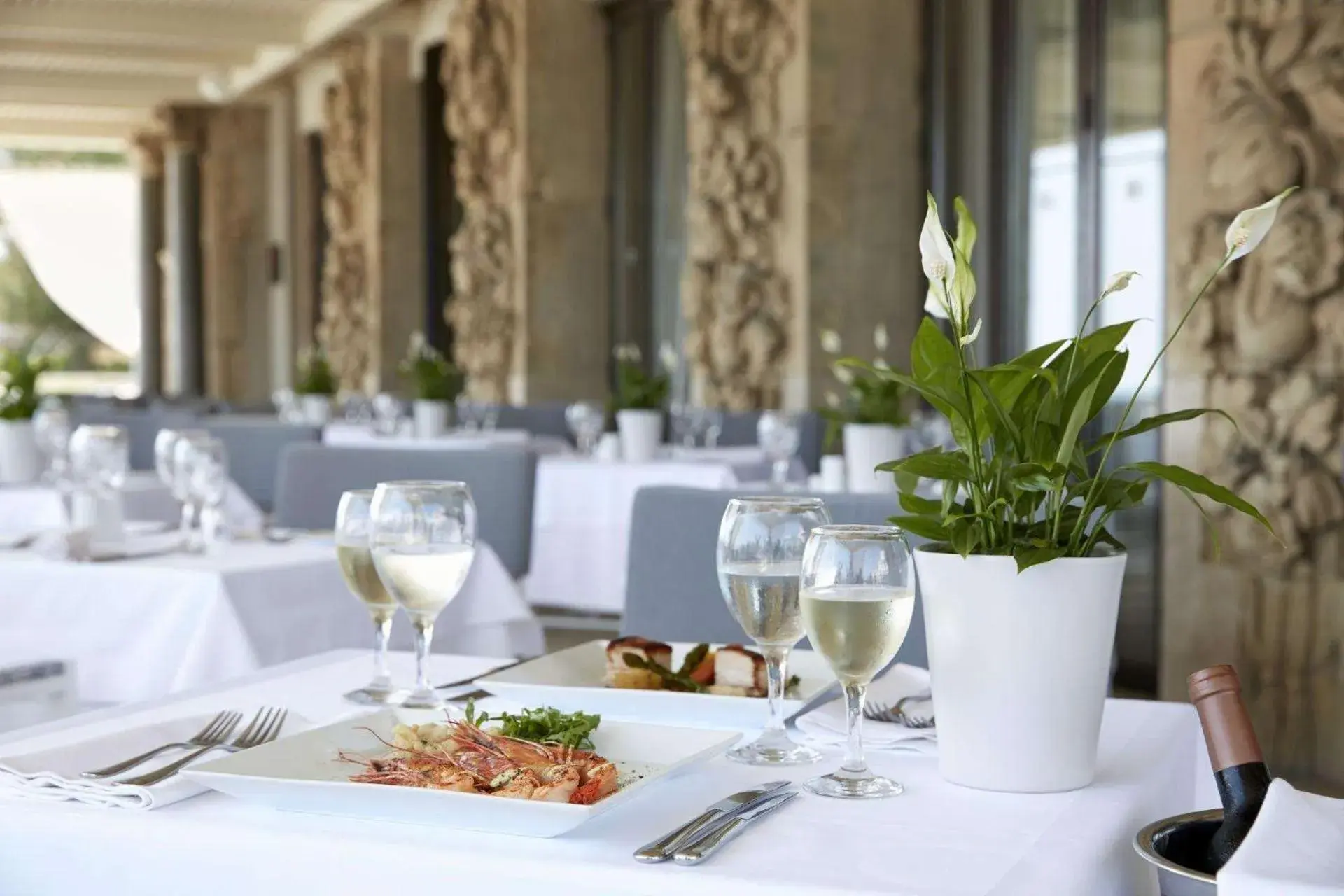 Restaurant/places to eat in Mon Repos Palace - Adults Only Restaurant/places to eat in Mon Repos Palace - Adults Only