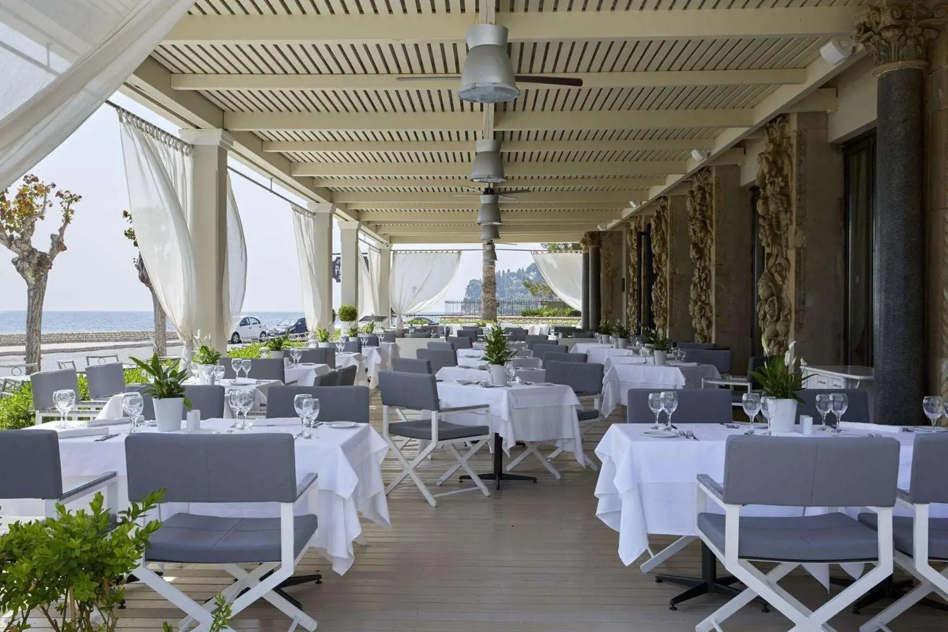 Restaurant/places to eat in Mon Repos Palace - Adults Only Restaurant/places to eat in Mon Repos Palace - Adults Only