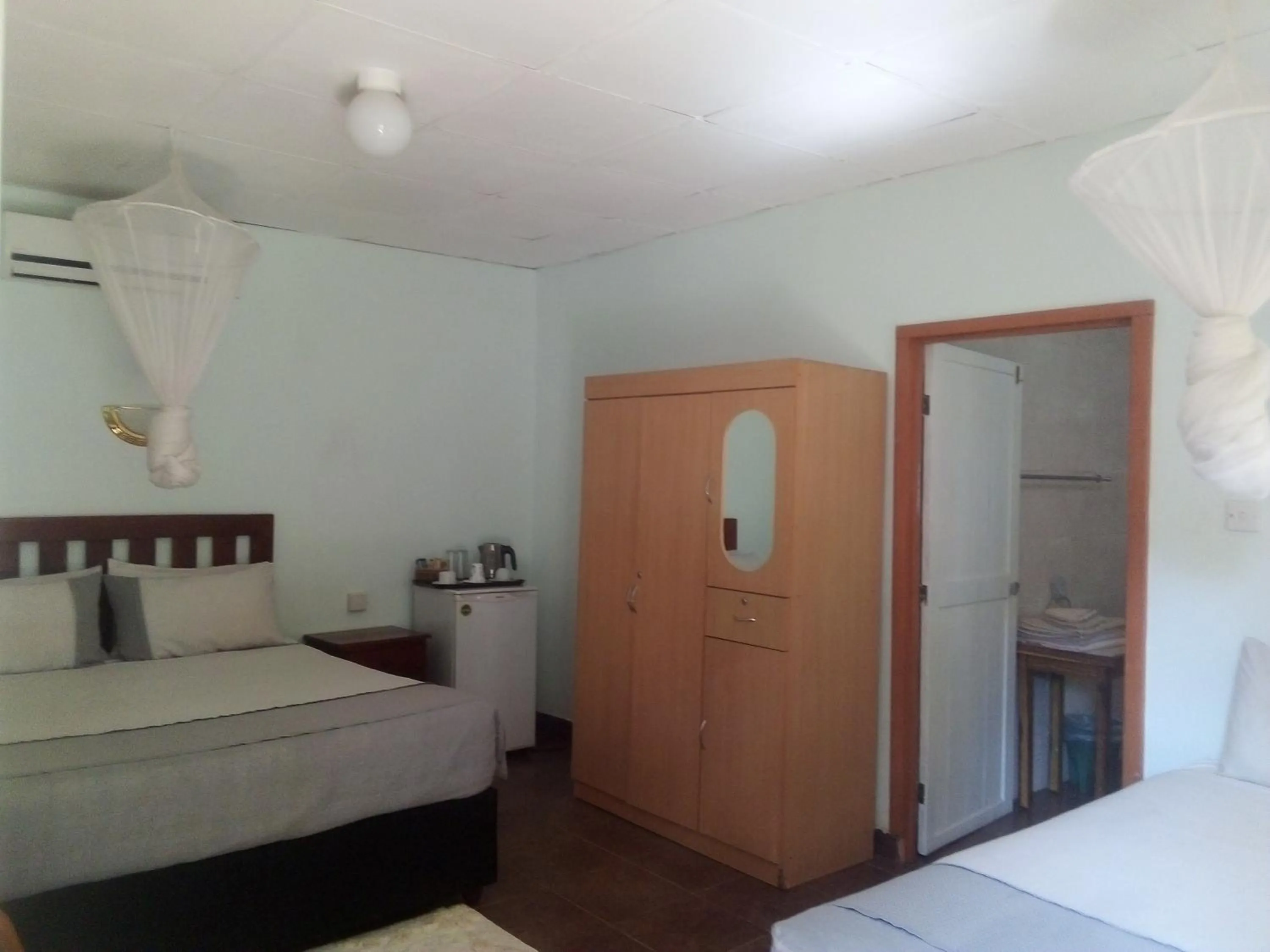 Photo of the whole room, Bed in Gloria's Bed and Breakfast