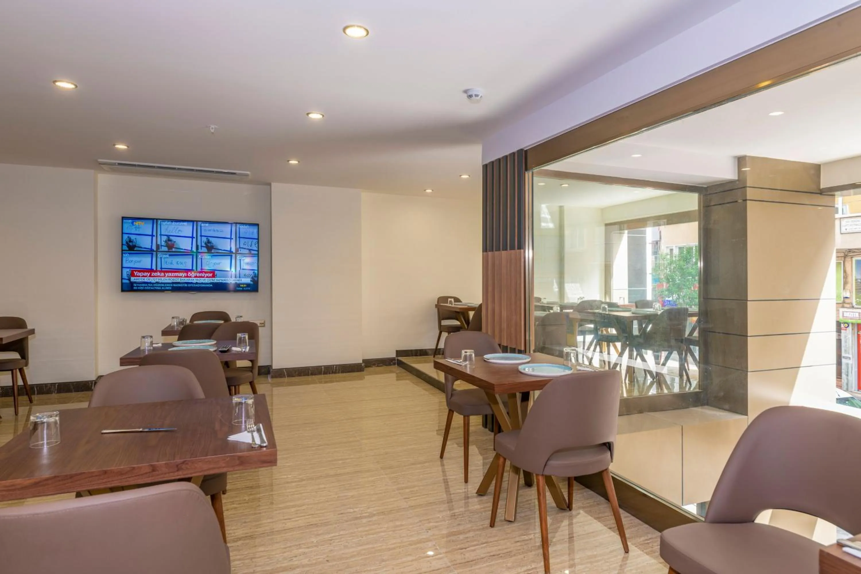 Lounge or bar in 38 Hotel