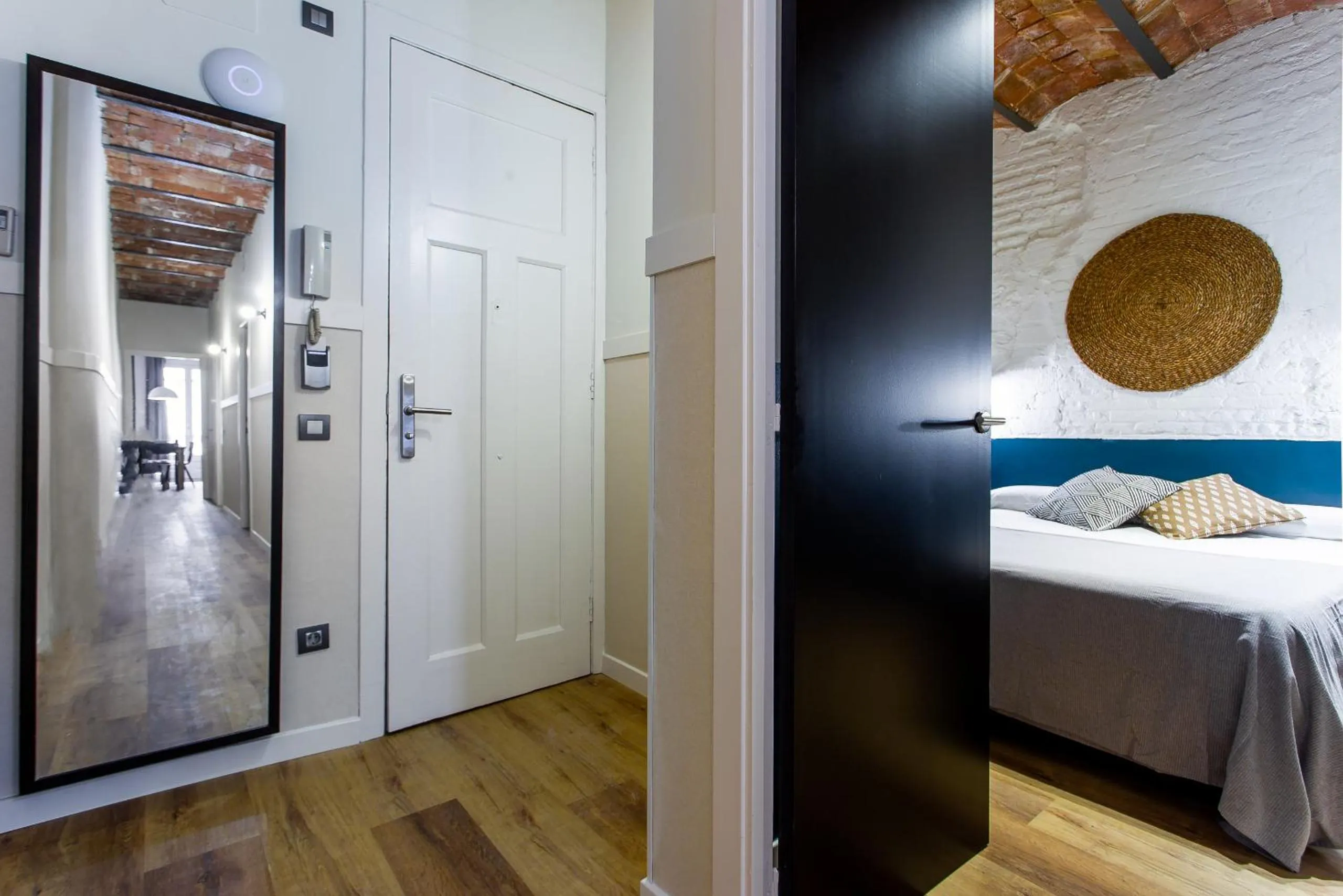 Other, Bed in Ola Living Music