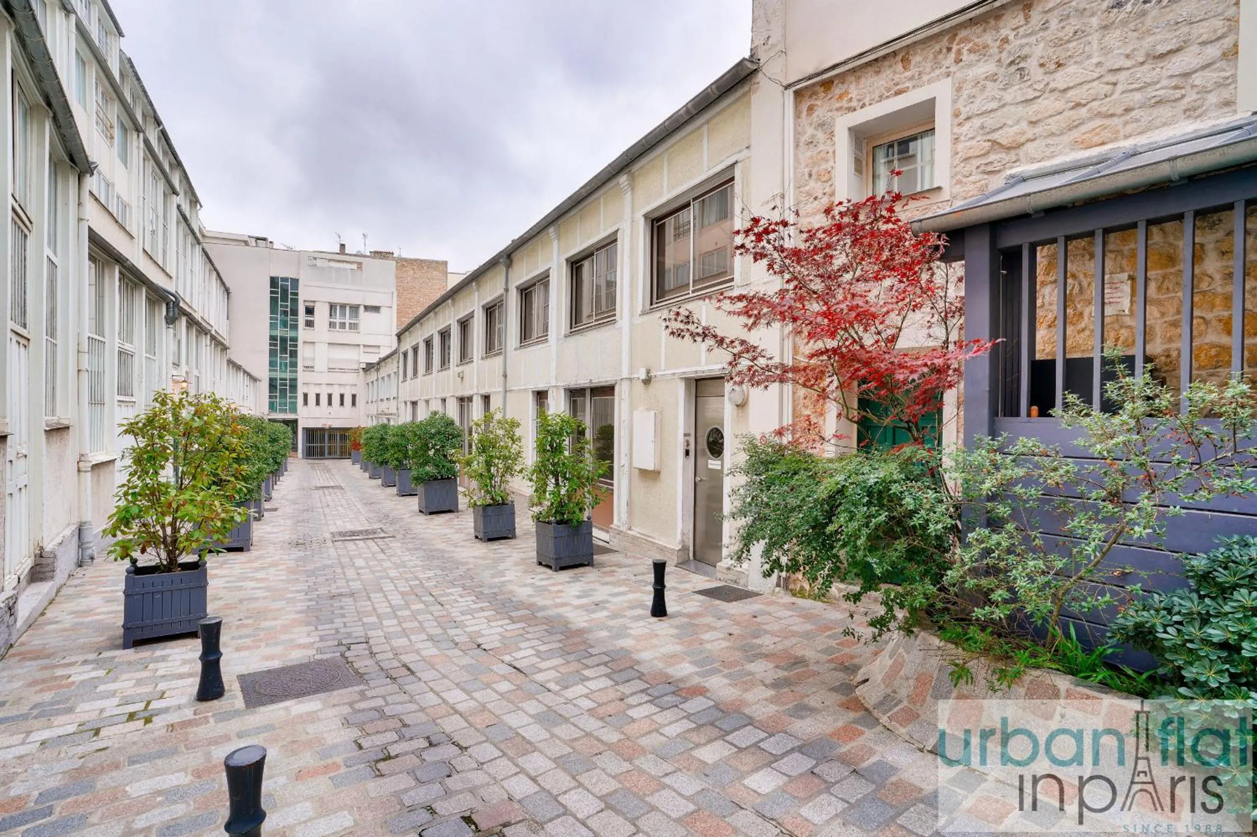33 - Flat Av des Champs-Élysées