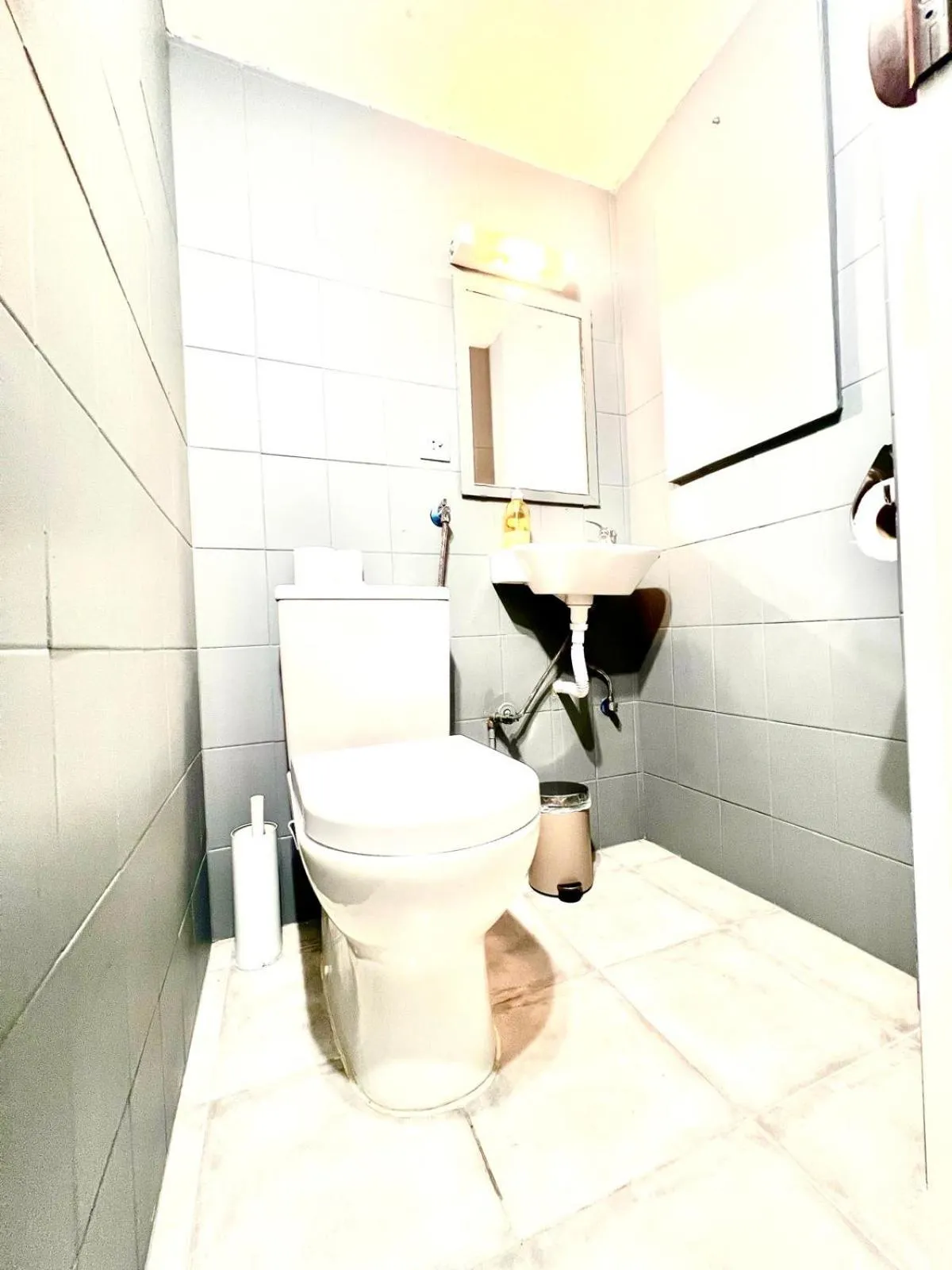 SwissPorto Guest House