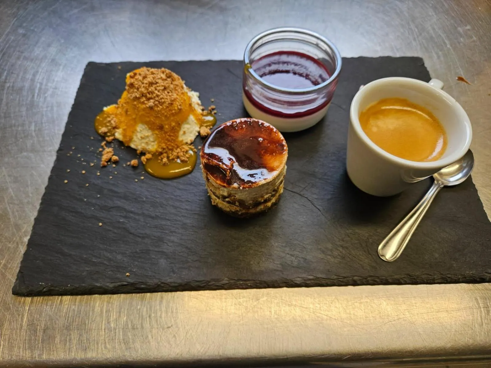 Restaurant/places to eat in Fasthotel Dunkerque