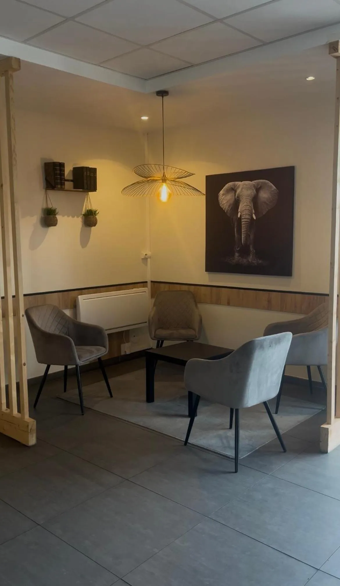 Seating area in Fasthotel Dunkerque