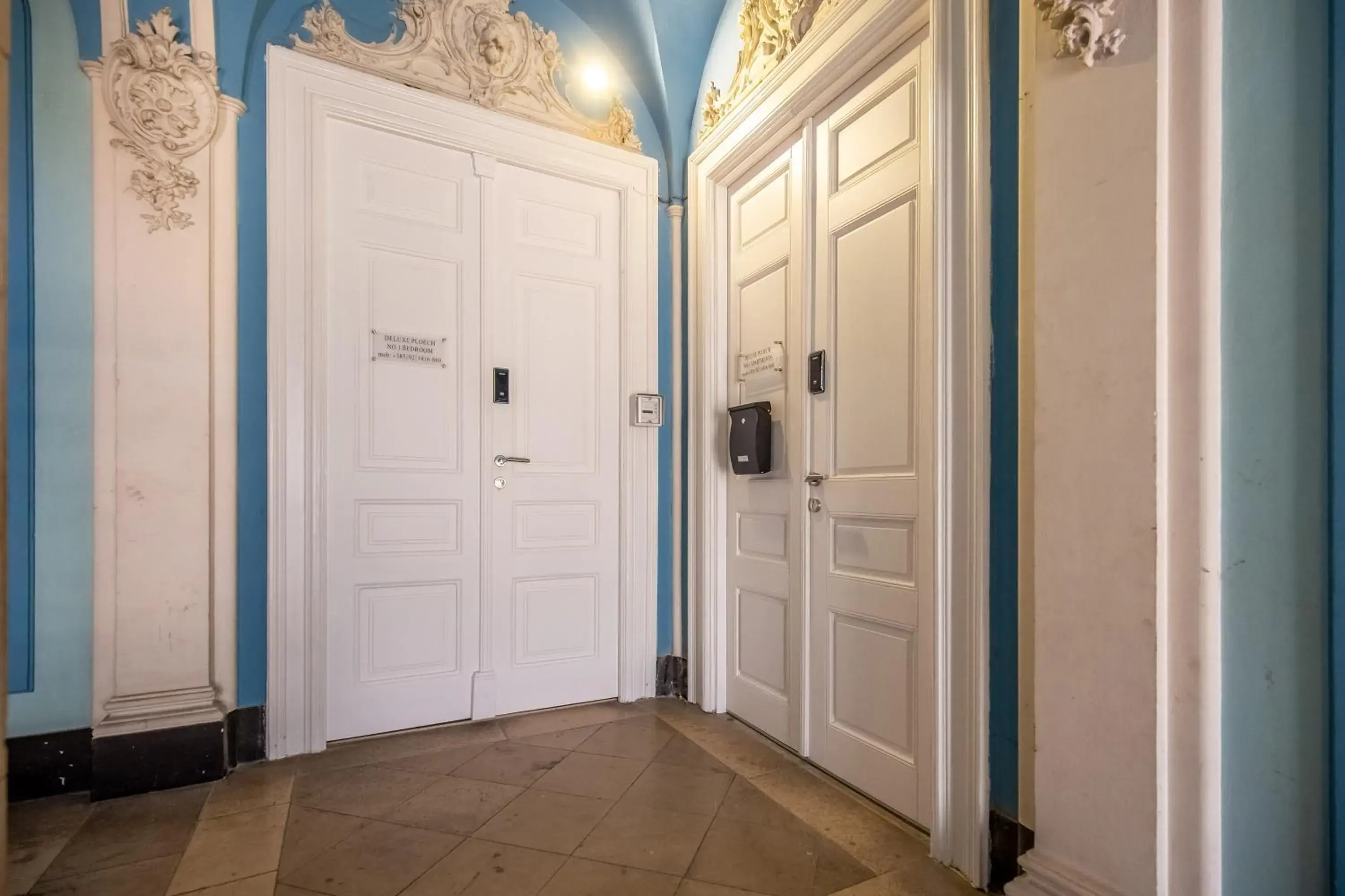 Facade/entrance in Deluxe Ploech Facade/entrance in Deluxe Ploech