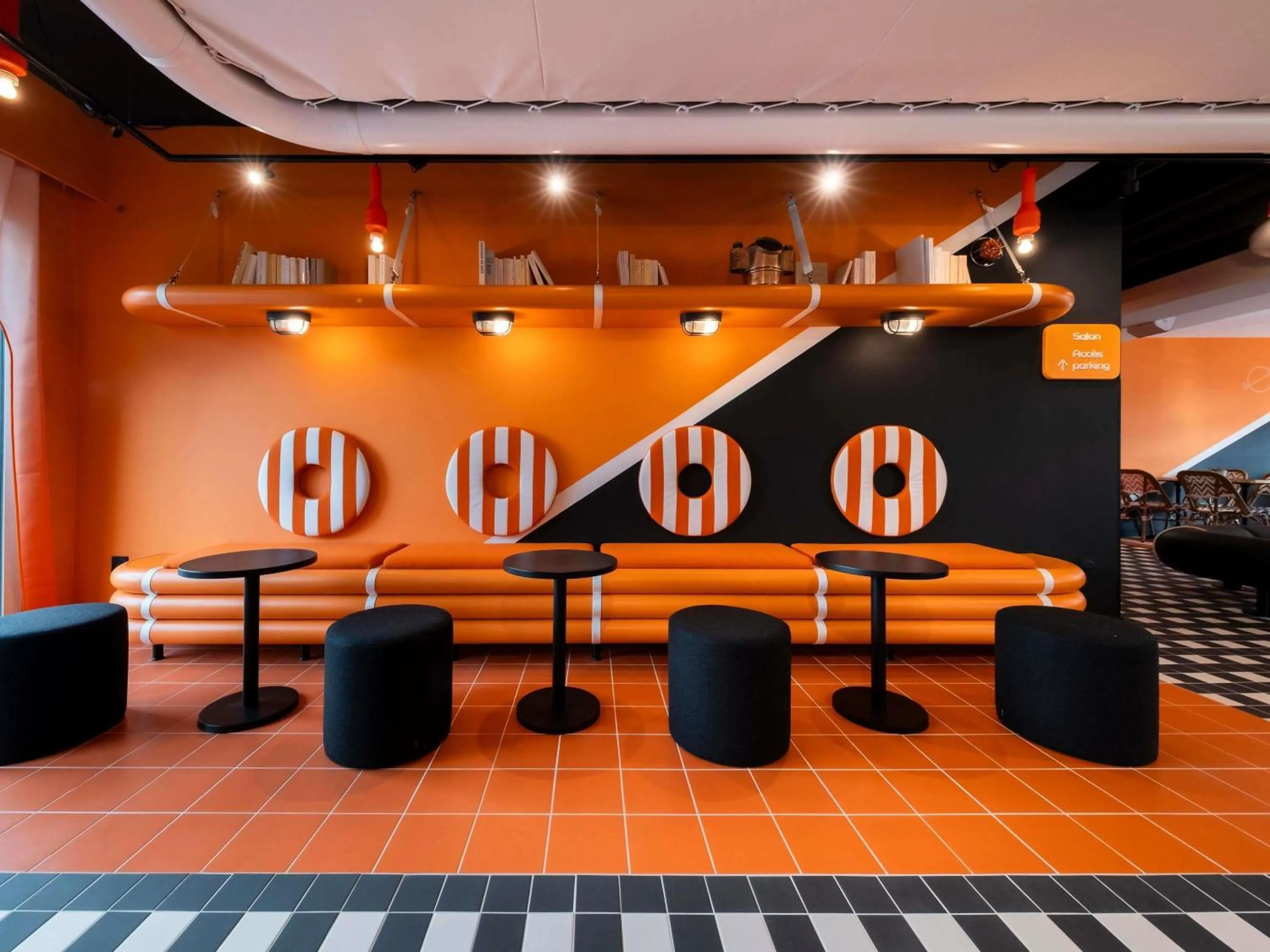 Property building in ibis Styles La Rochelle Centre les Minimes