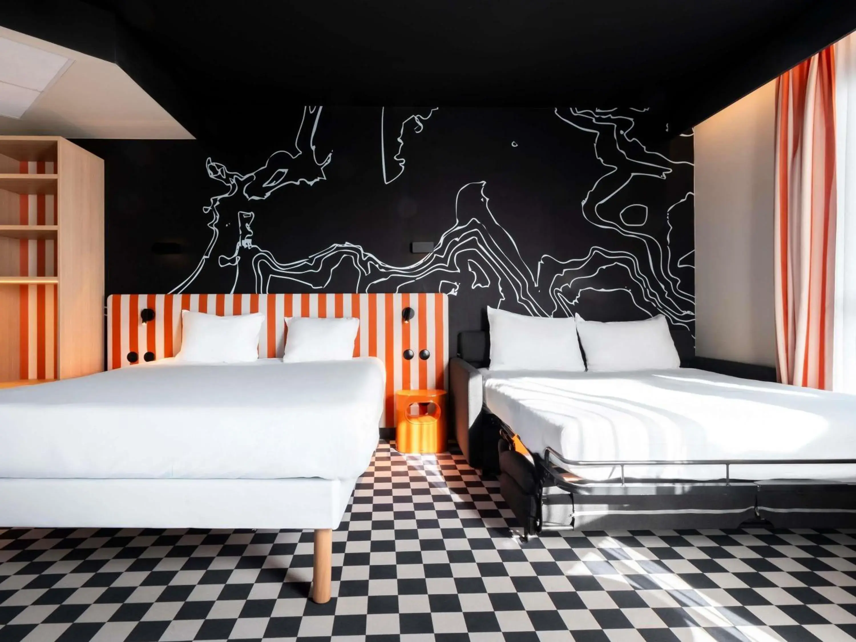 Bedroom, Bed in ibis Styles La Rochelle Centre les Minimes Bedroom, Bed in ibis Styles La Rochelle Centre les Minimes