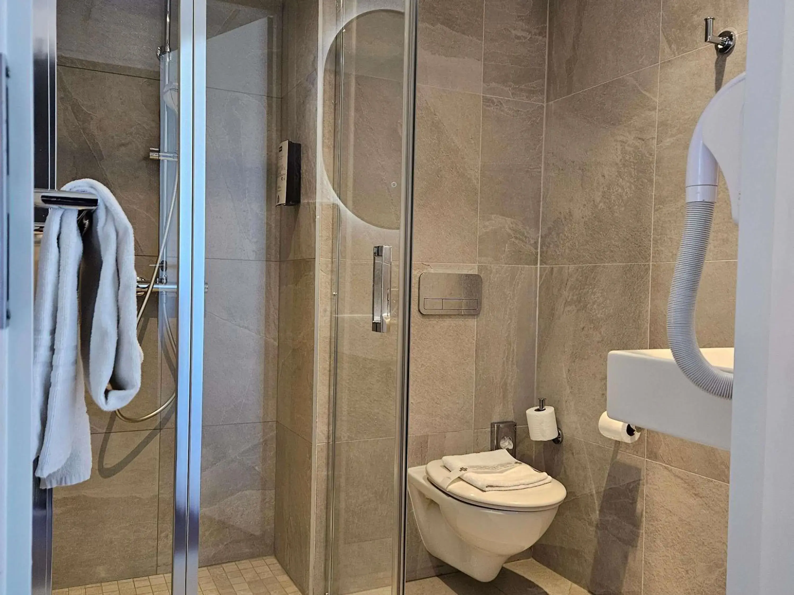 Bedroom in ibis Styles La Rochelle Centre les Minimes Bedroom in ibis Styles La Rochelle Centre les Minimes