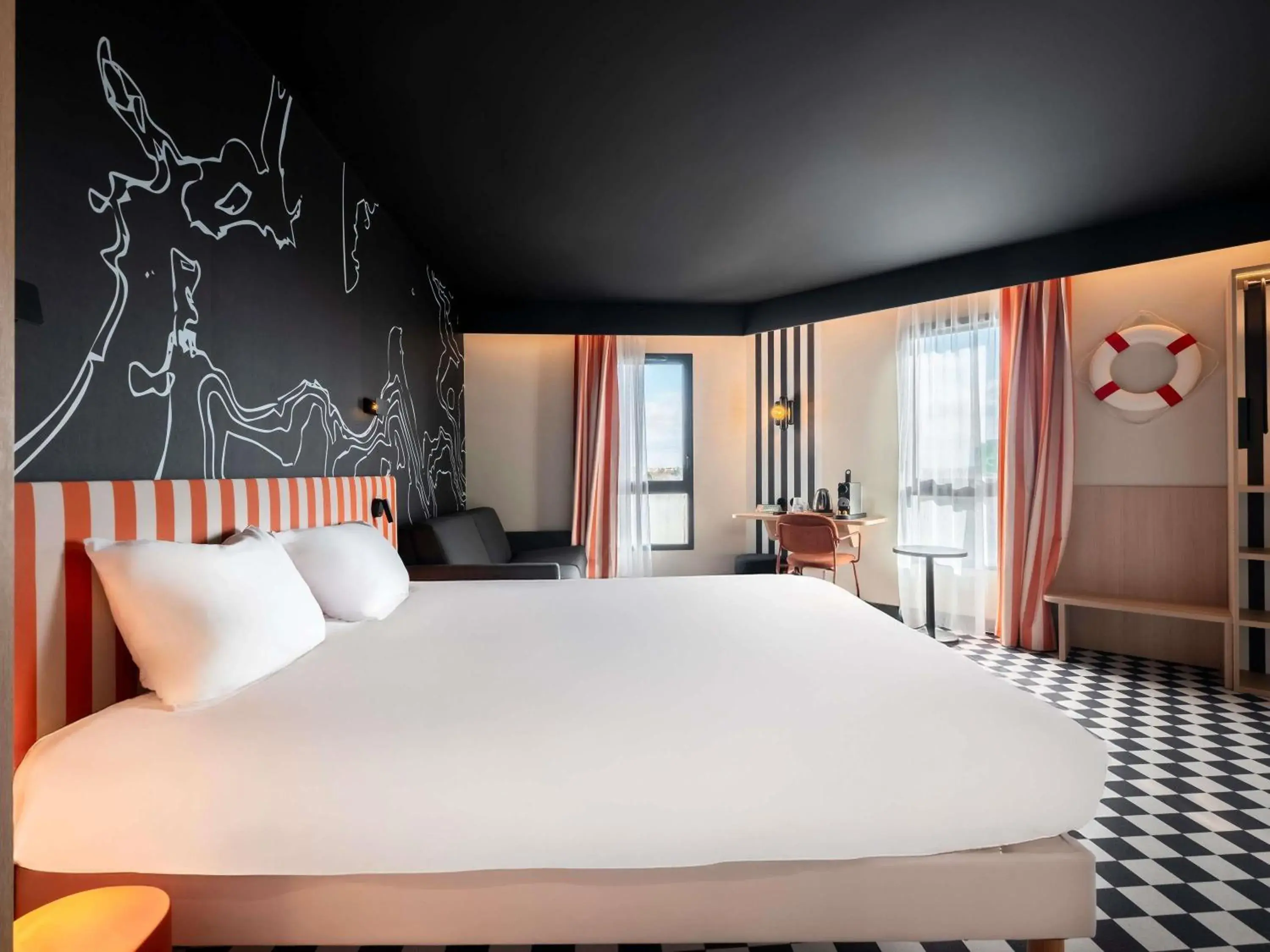 Bedroom, Bed in ibis Styles La Rochelle Centre les Minimes Bedroom, Bed in ibis Styles La Rochelle Centre les Minimes