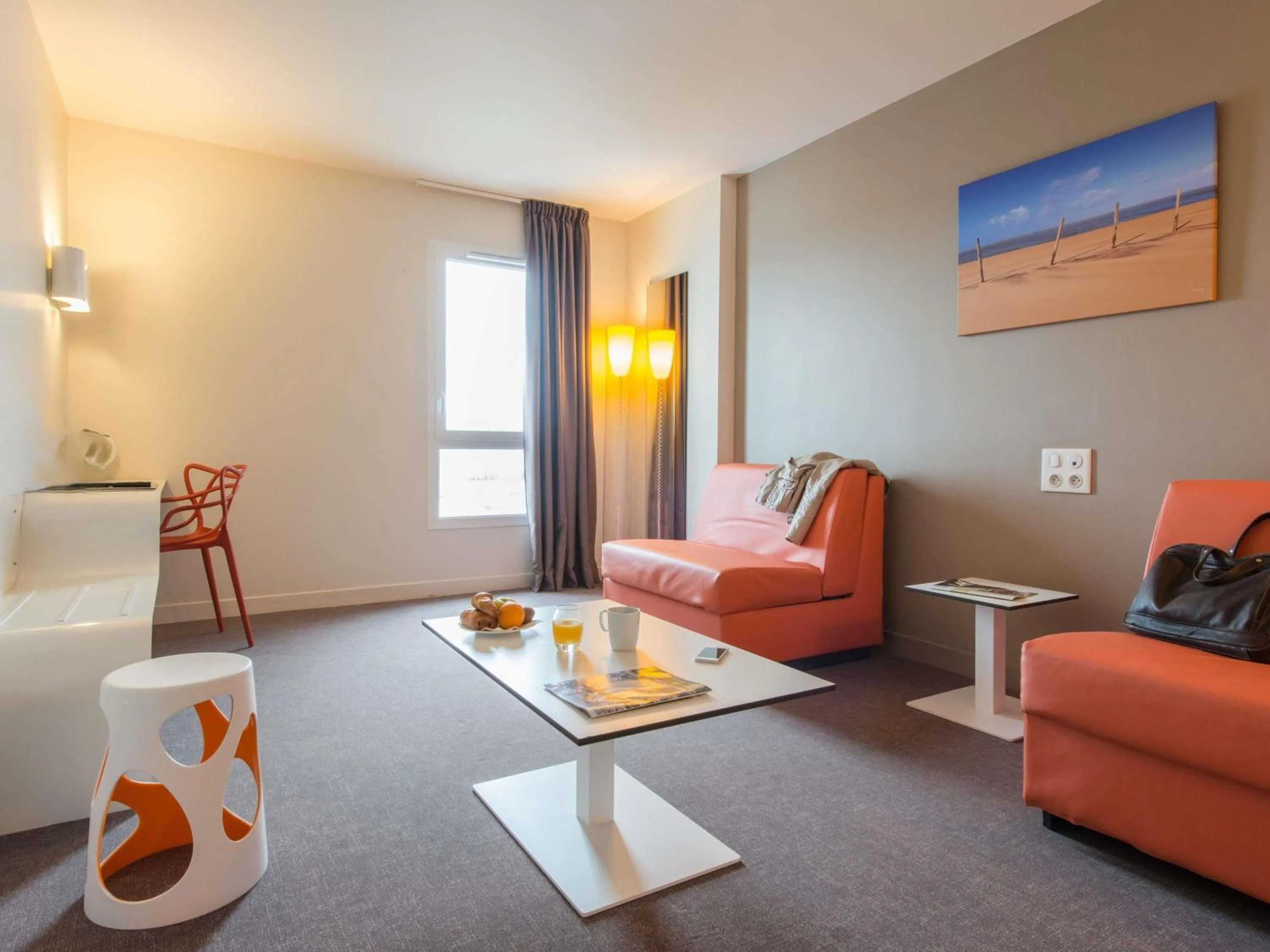 Bedroom in Hôtel Confort La Rochelle Centre les Minimes