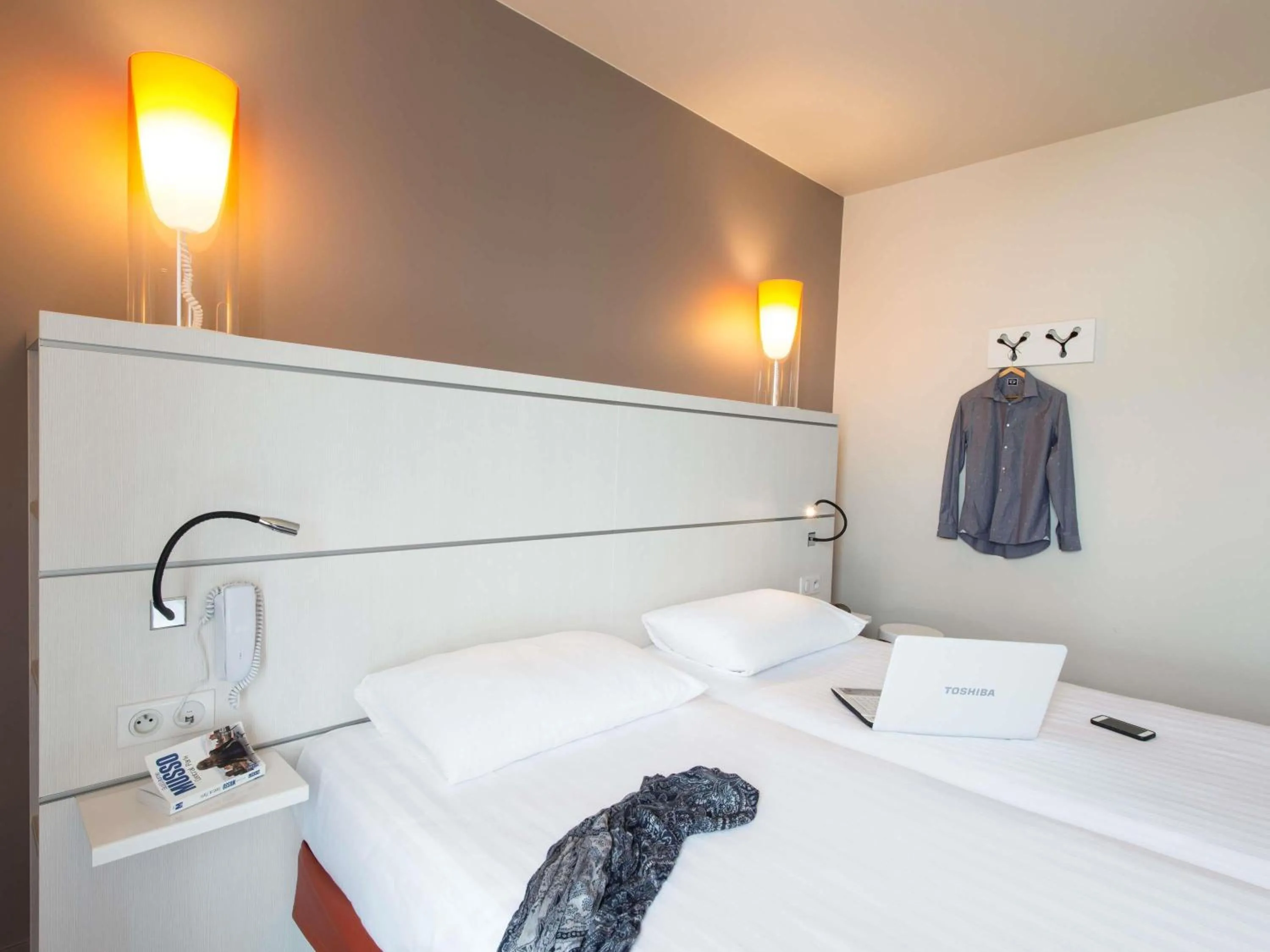 Bedroom, Bed in Hôtel Confort La Rochelle Centre les Minimes