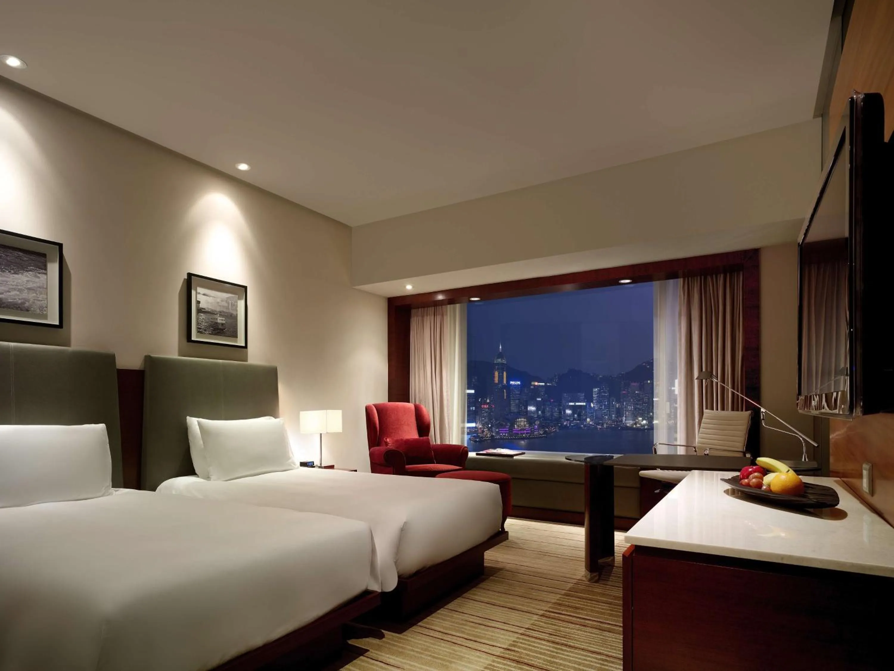 Photo of the whole room, Bed in Hyatt Regency Hong Kong Tsim Sha Tsui