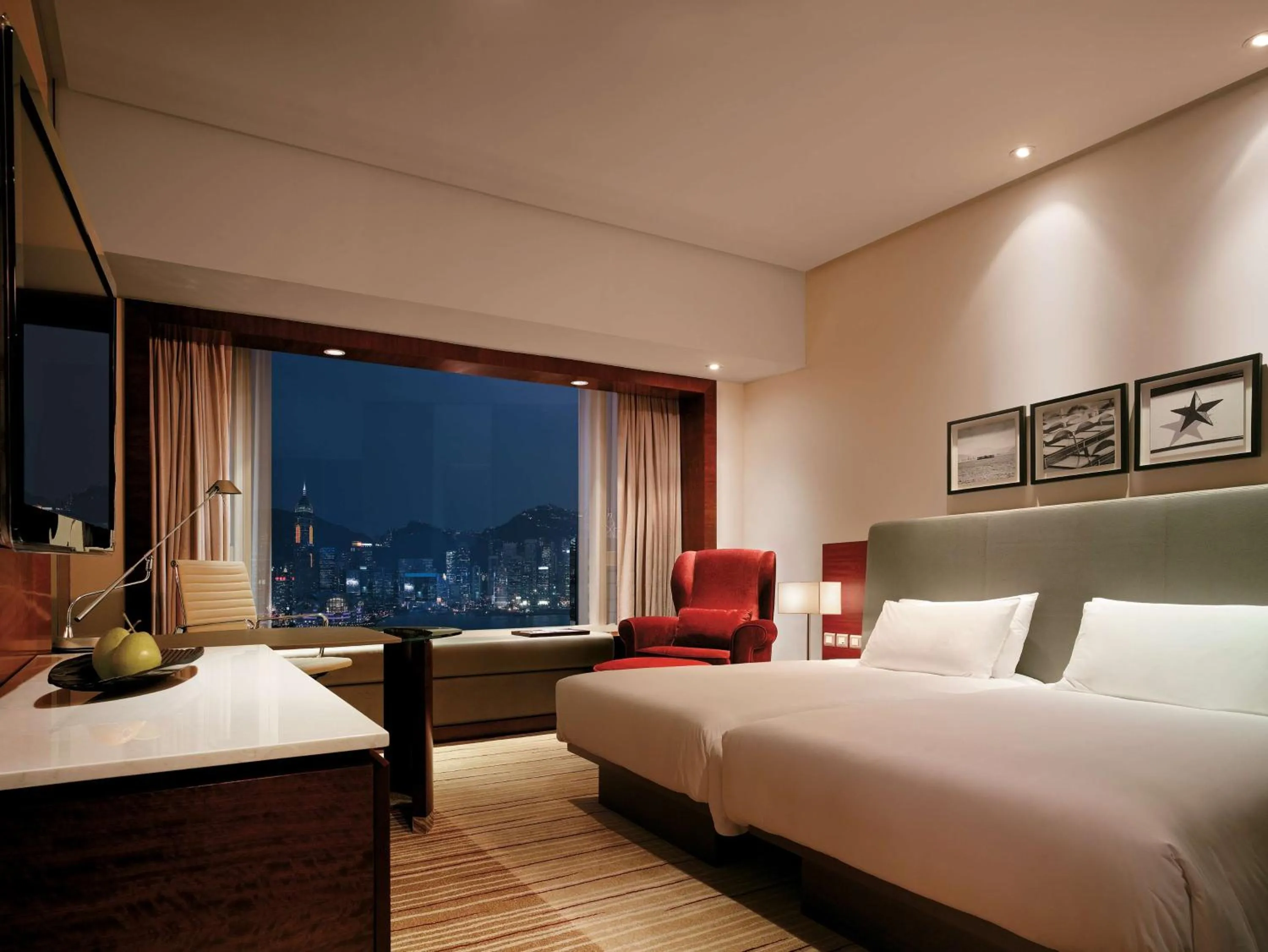Photo of the whole room, Bed in Hyatt Regency Hong Kong Tsim Sha Tsui
