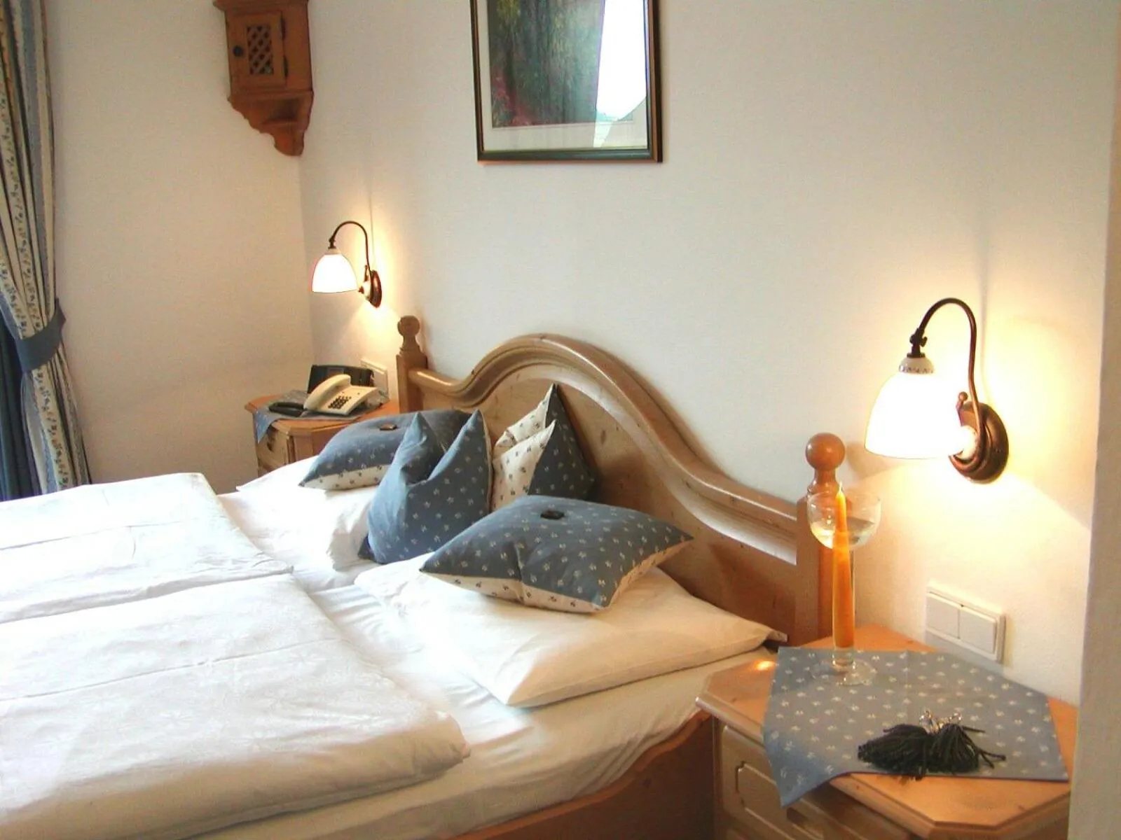 Decorative detail, Bed in PALMENGARTEN Hotel Gstör