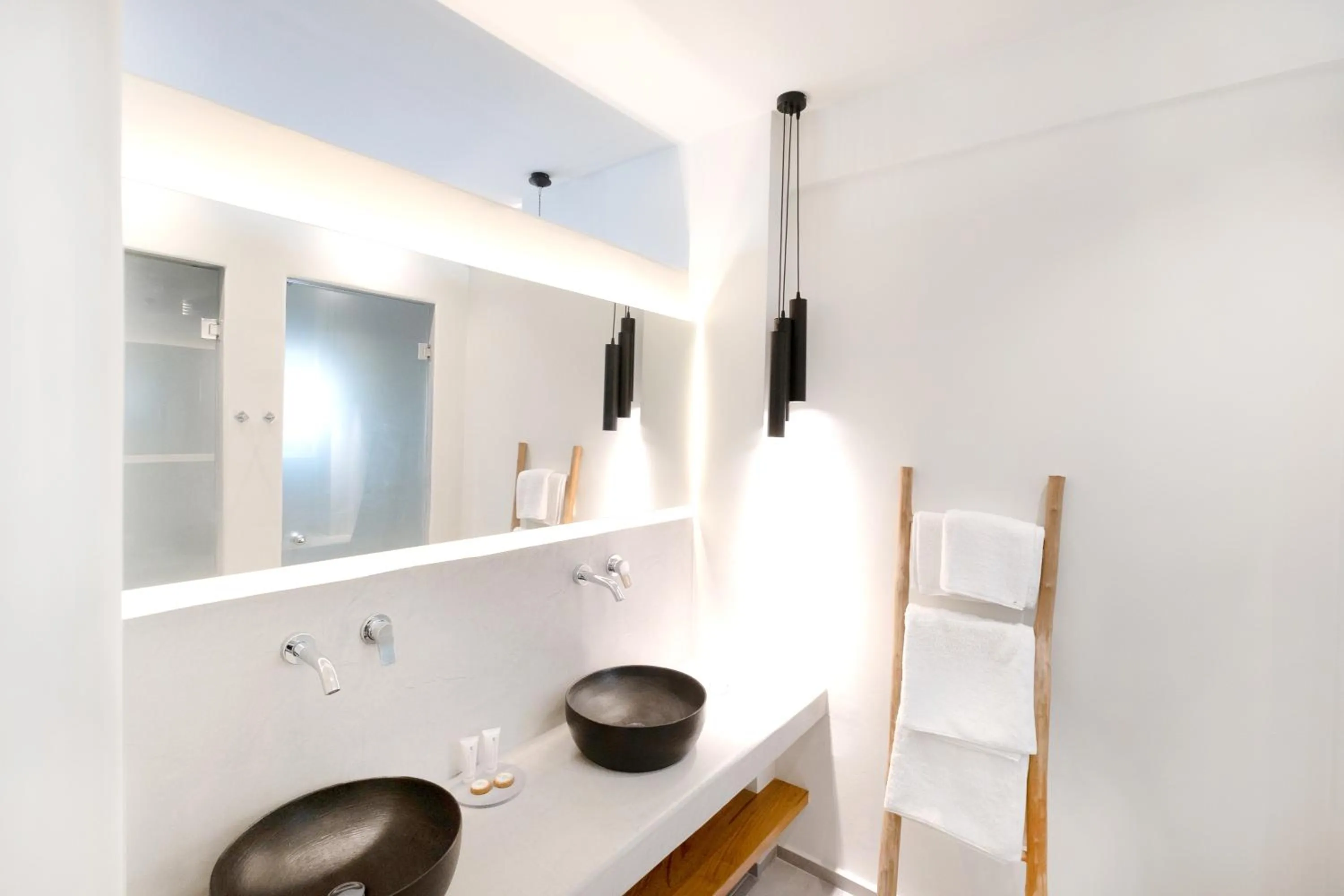 Bathroom in George & Joanna Suites Santorini