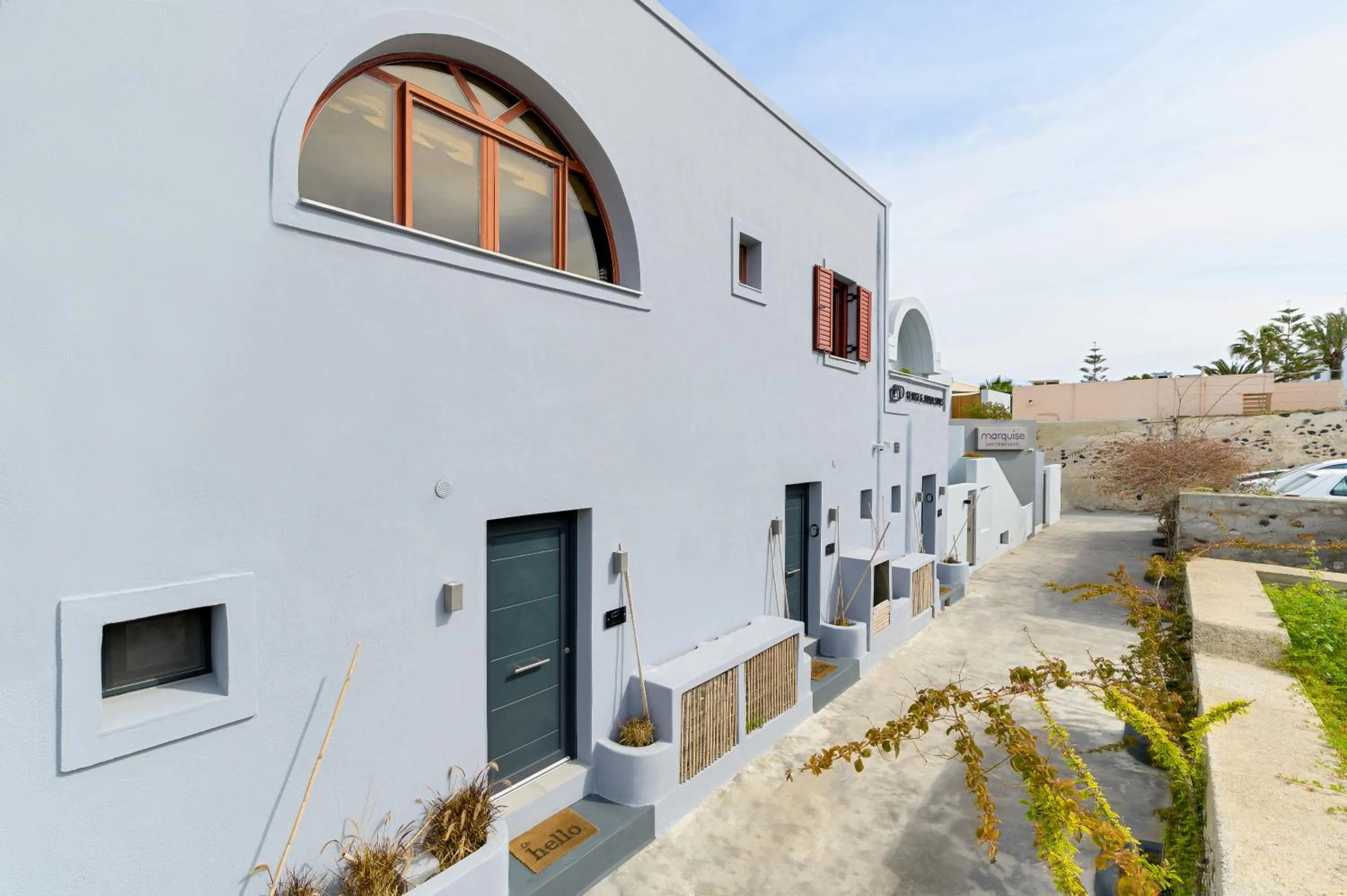 George & Joanna Suites Santorini